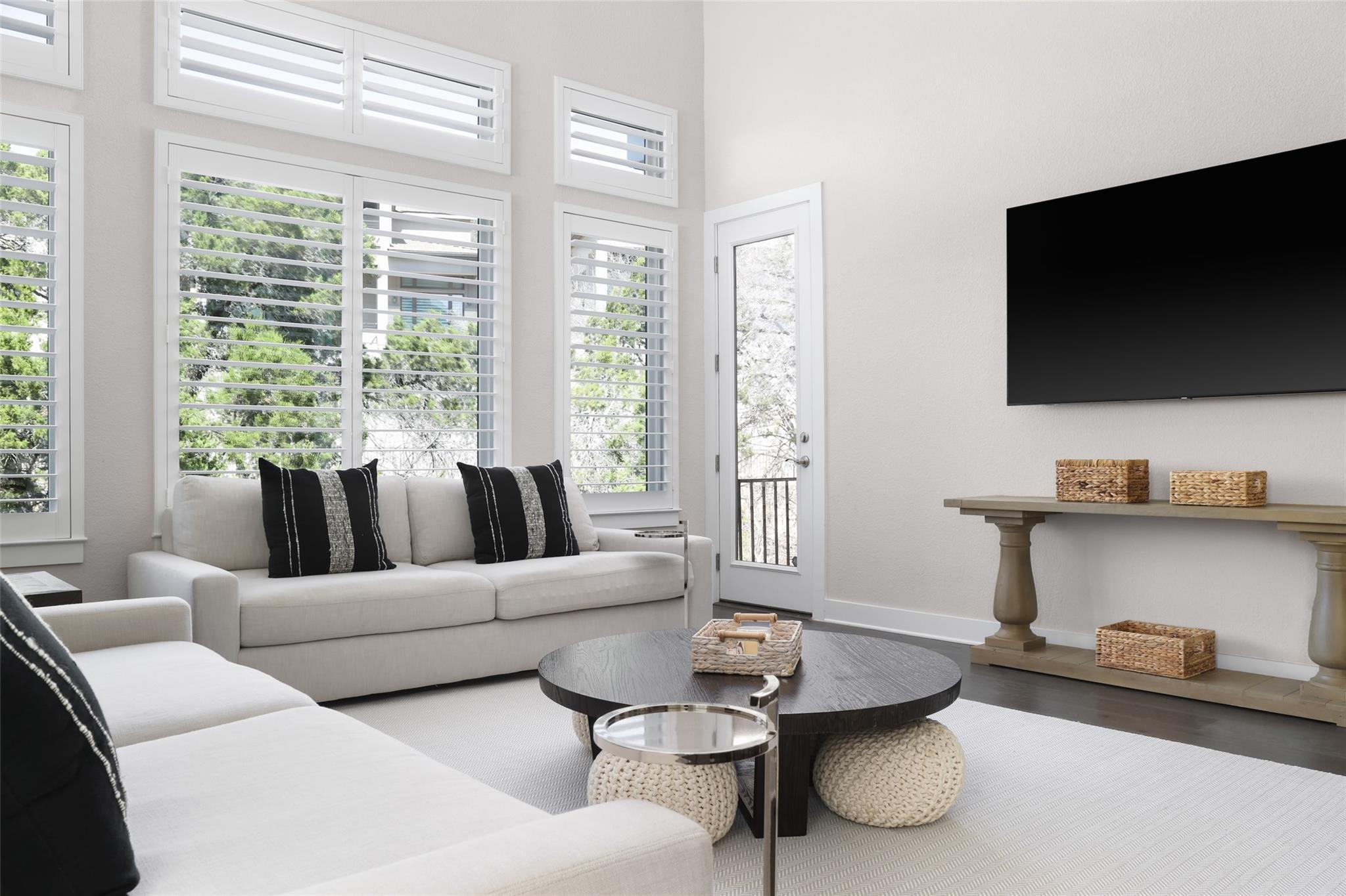 105 Cascading Water Pl, Lakeway, TX 78734