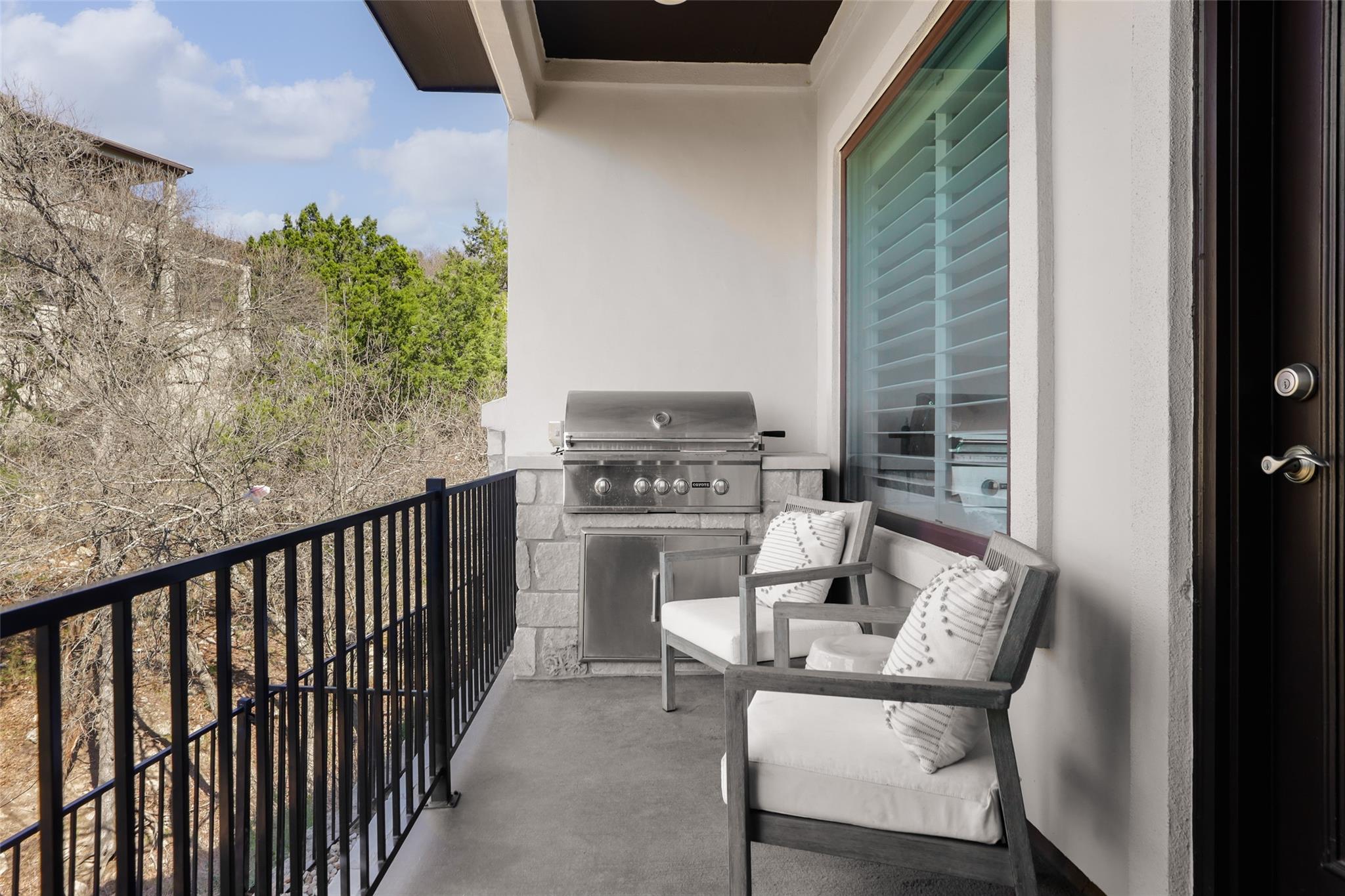 105 Cascading Water Pl, Lakeway, TX 78734