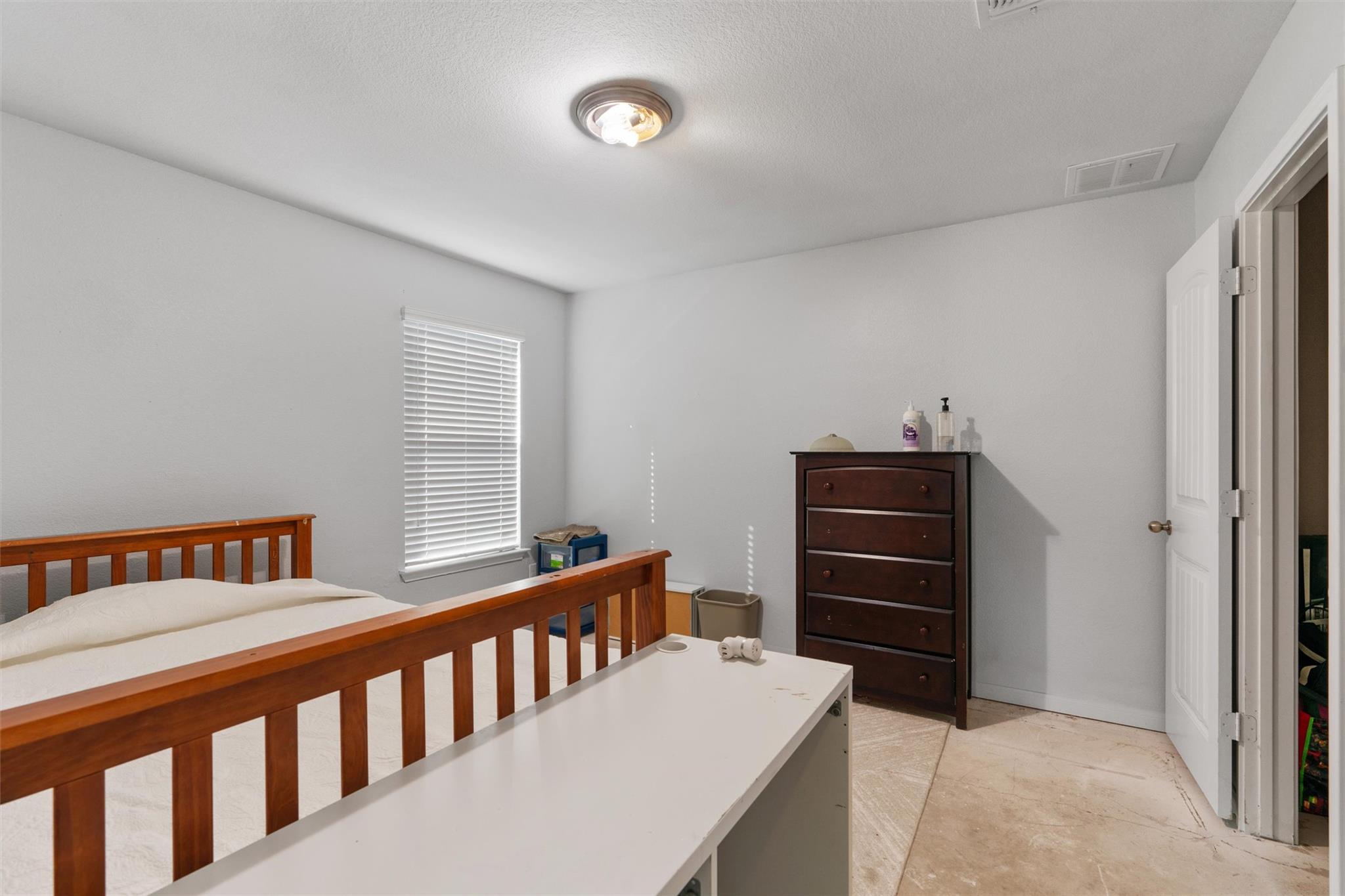 124 Denton Dr, Hutto, TX 78634