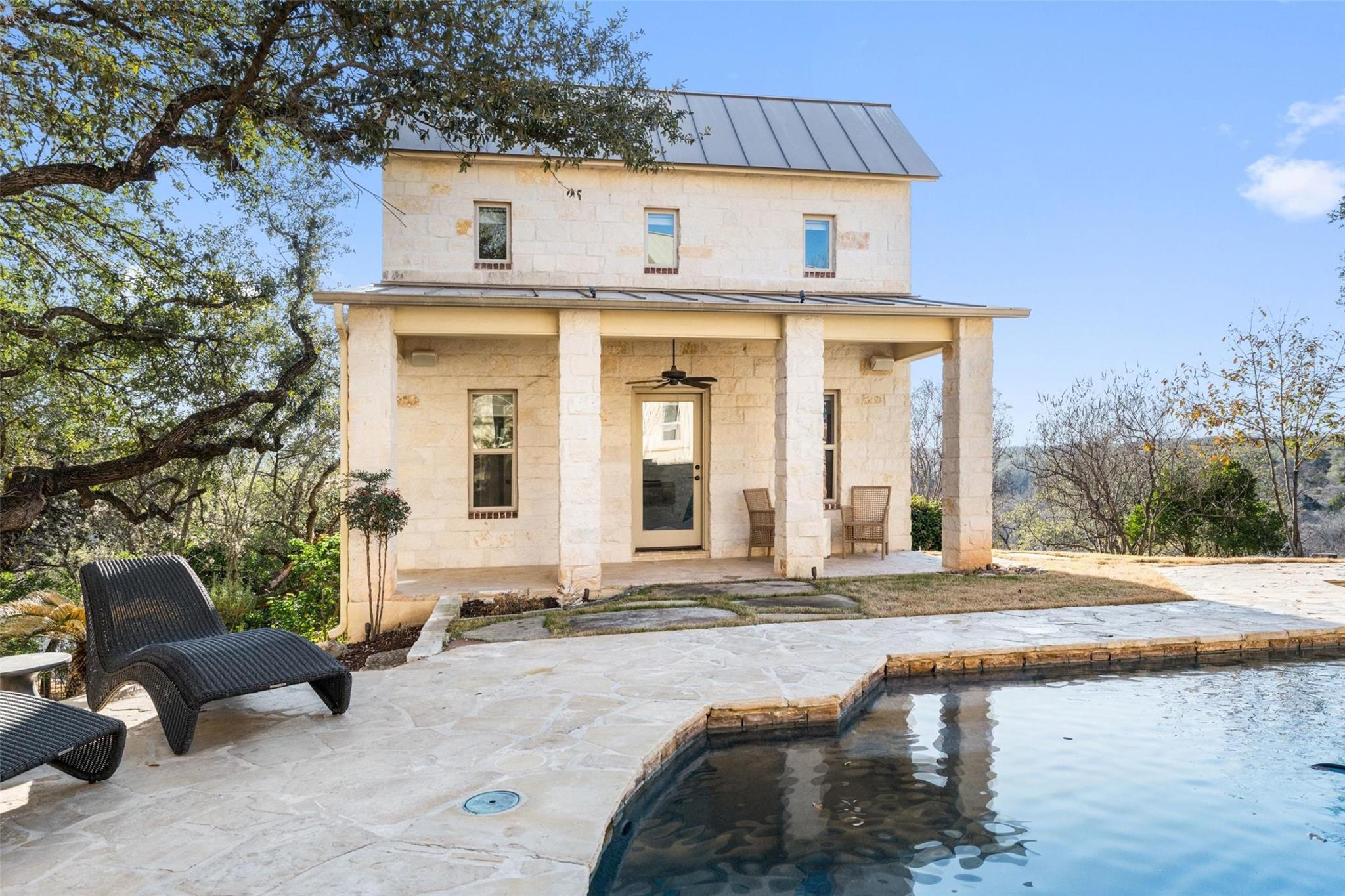 954 Riverforest Dr, New Braunfels, TX 78132