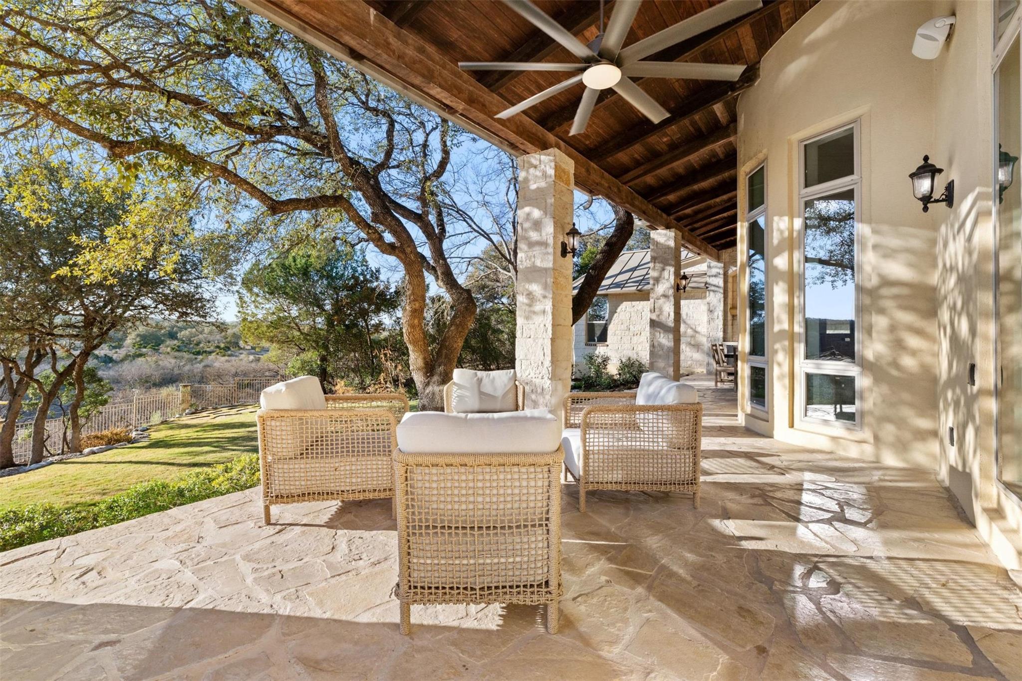 954 Riverforest Dr, New Braunfels, TX 78132