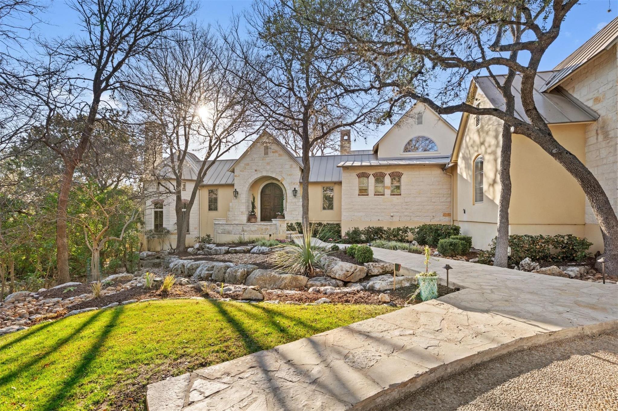 954 Riverforest Dr, New Braunfels, TX 78132