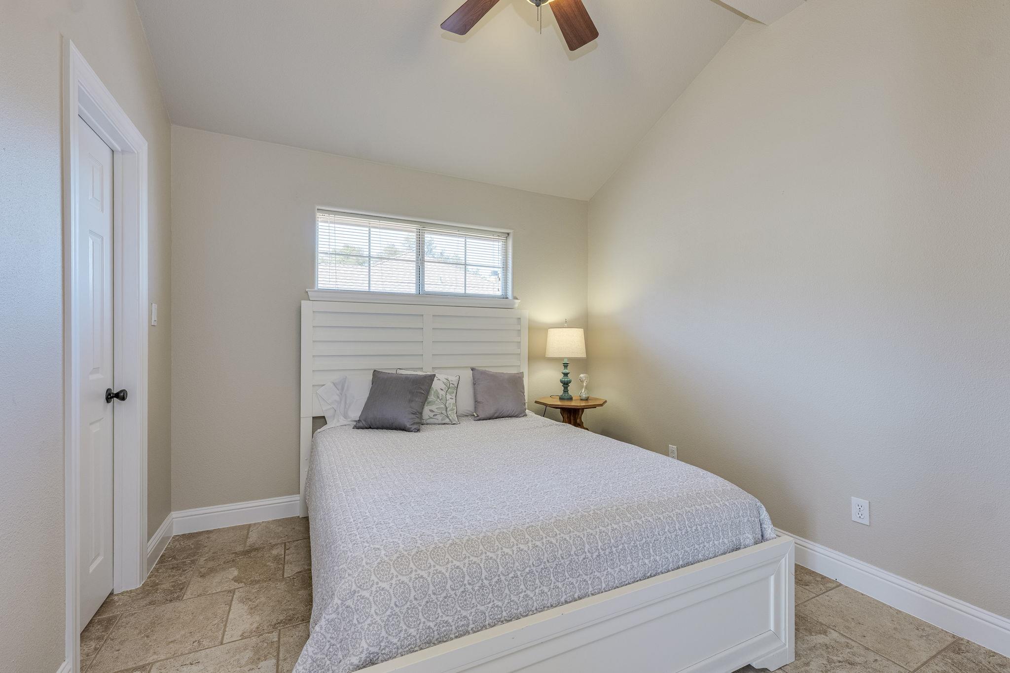 33 Brookmeadow Dr, Wimberley, TX 78676