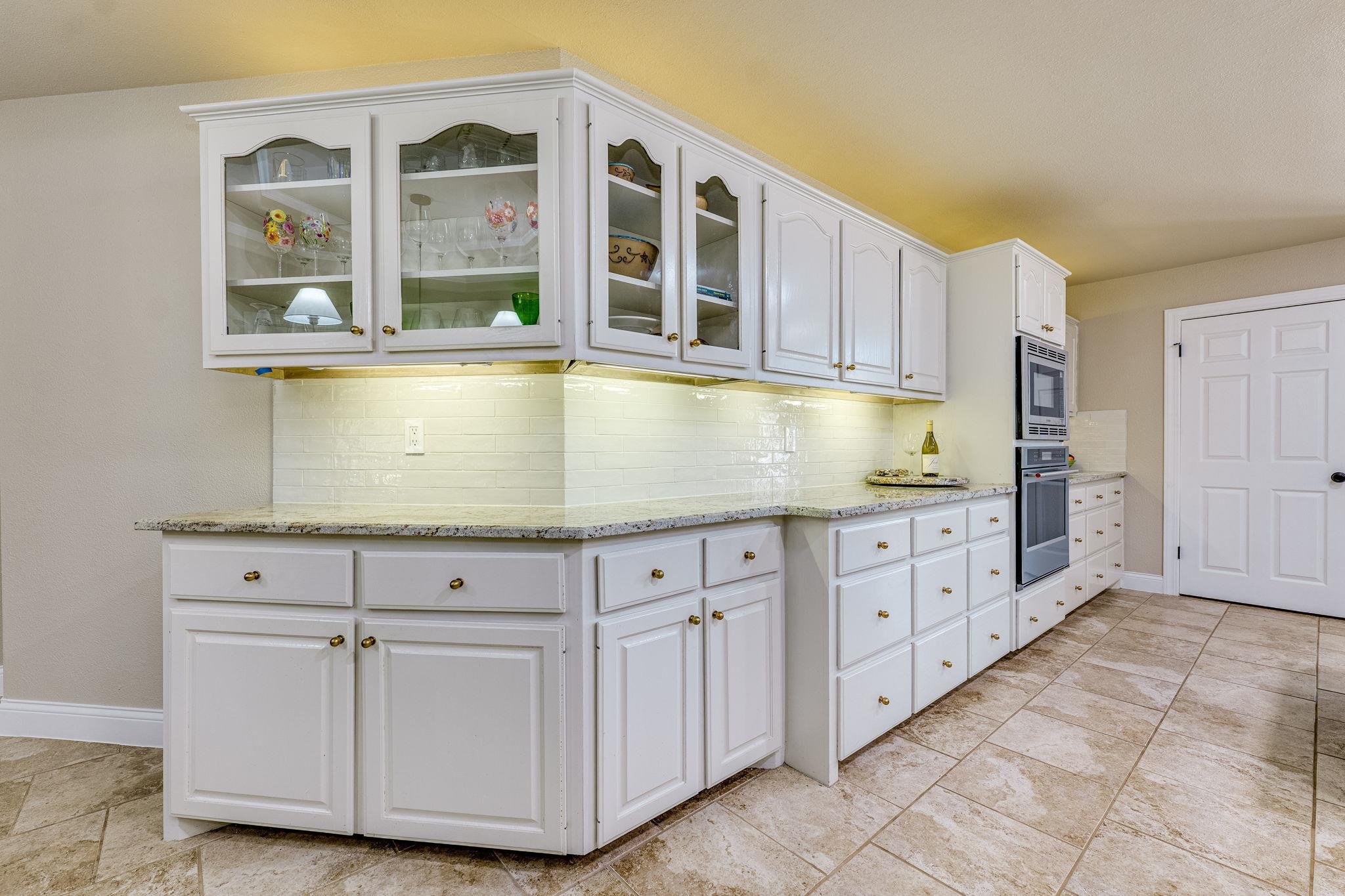 33 Brookmeadow Dr, Wimberley, TX 78676