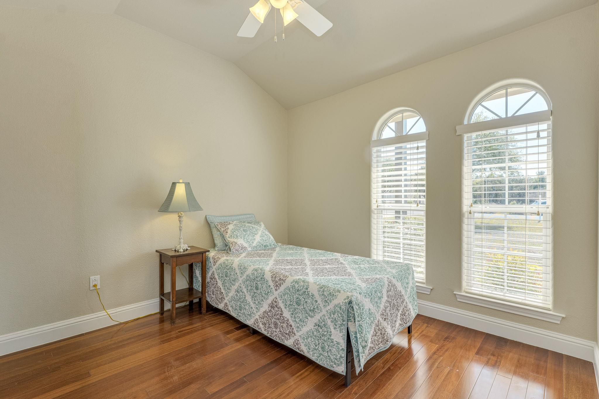 33 Brookmeadow Dr, Wimberley, TX 78676