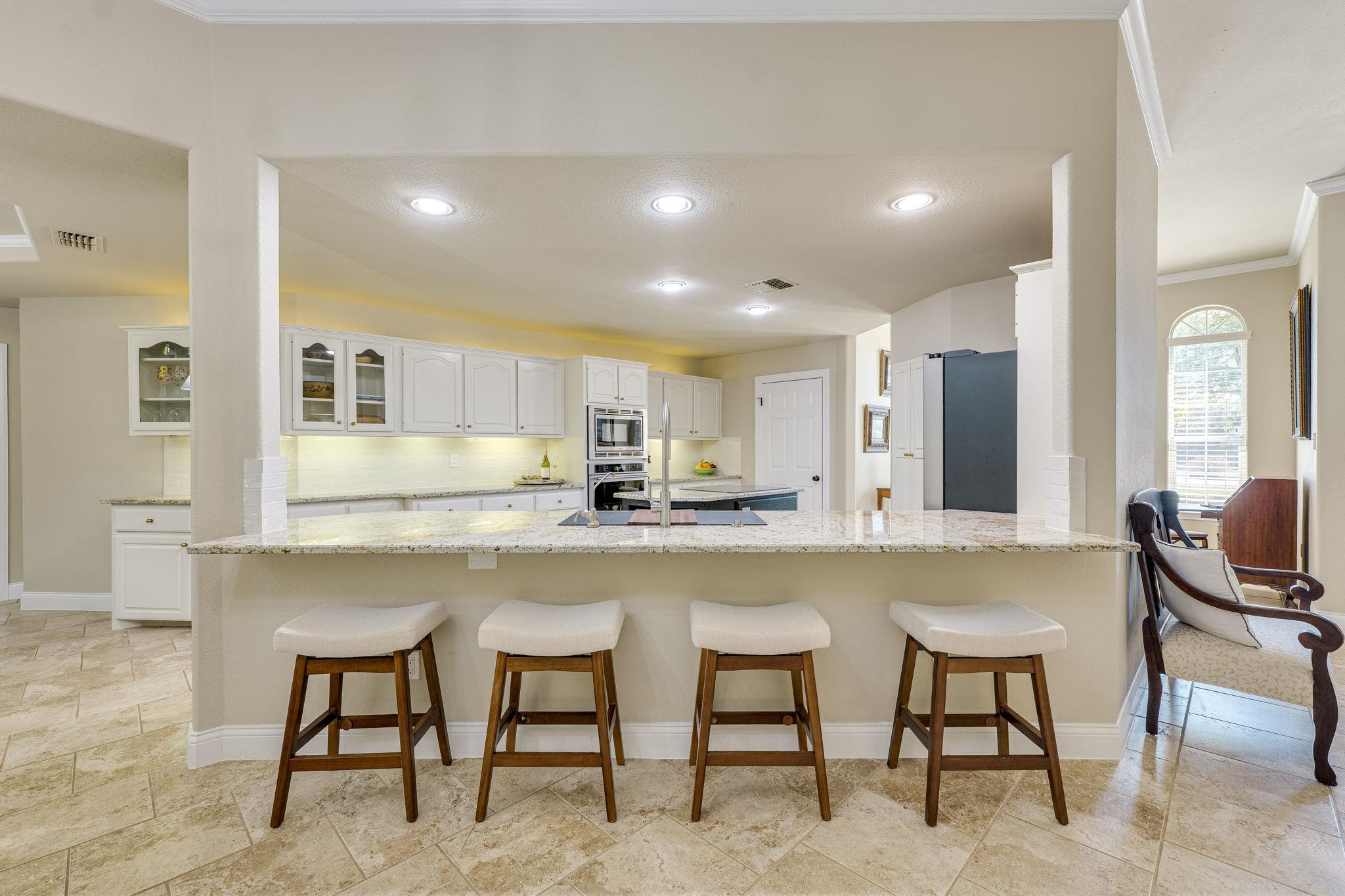 33 Brookmeadow Dr, Wimberley, TX 78676