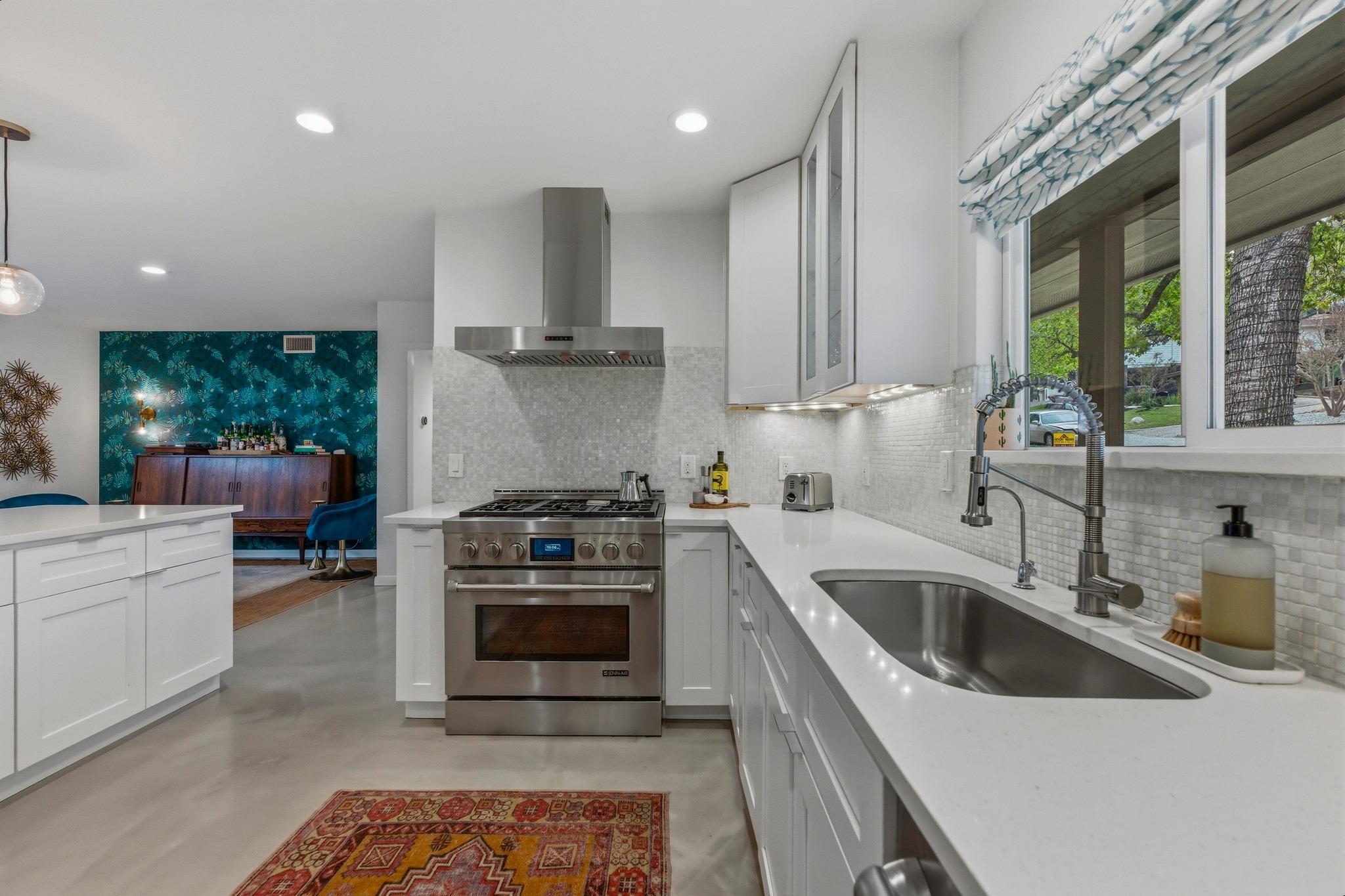 3506 Lakeland Dr, Austin, TX 78731