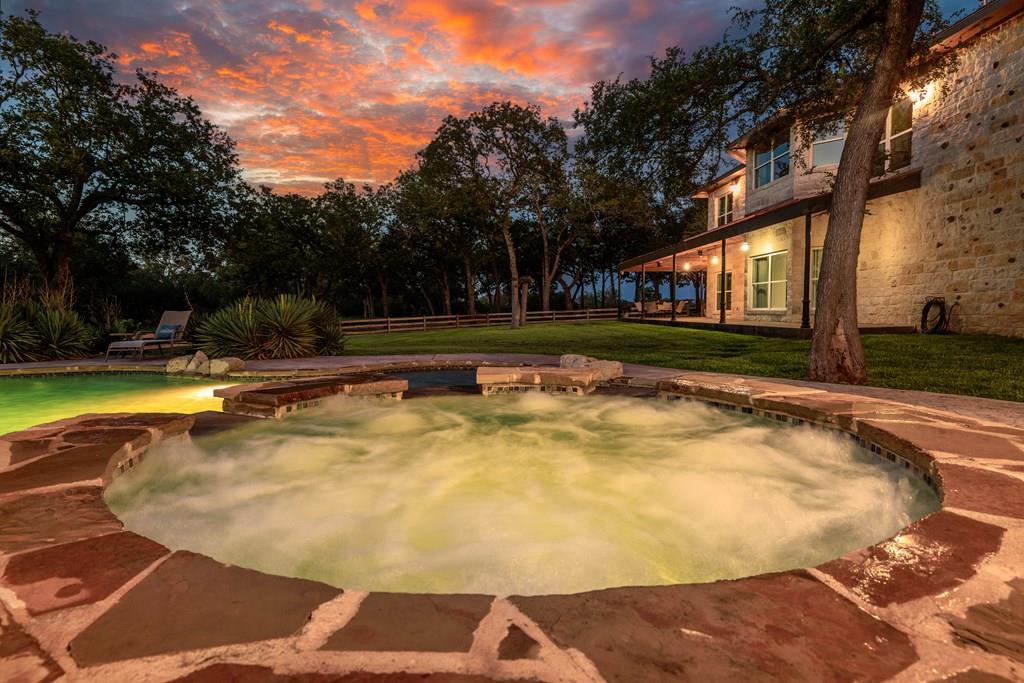 10030 E. Us Highway 290, Fredericksburg, TX 78624