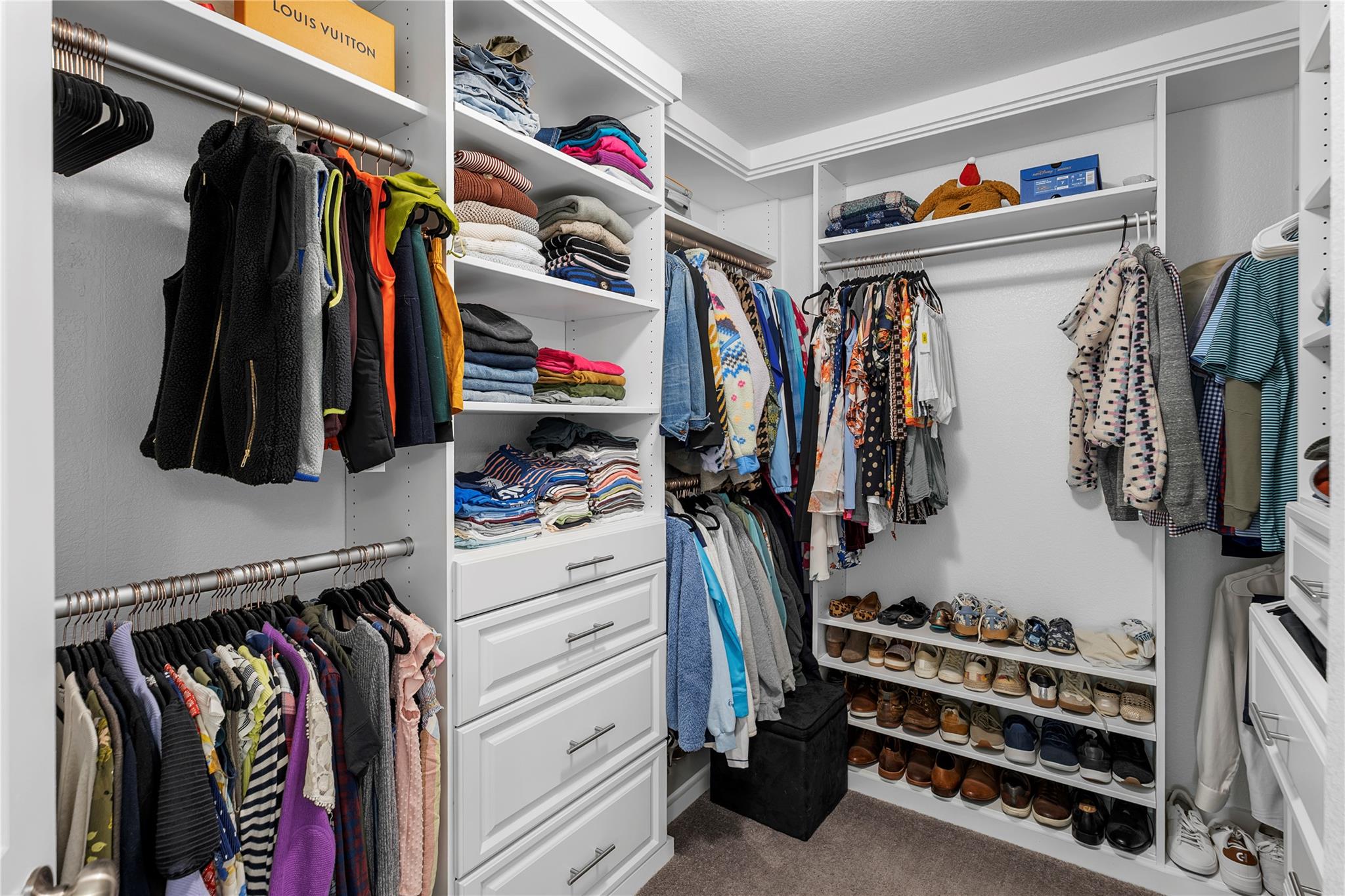 207 Duroc Dr, Hutto, TX 78634