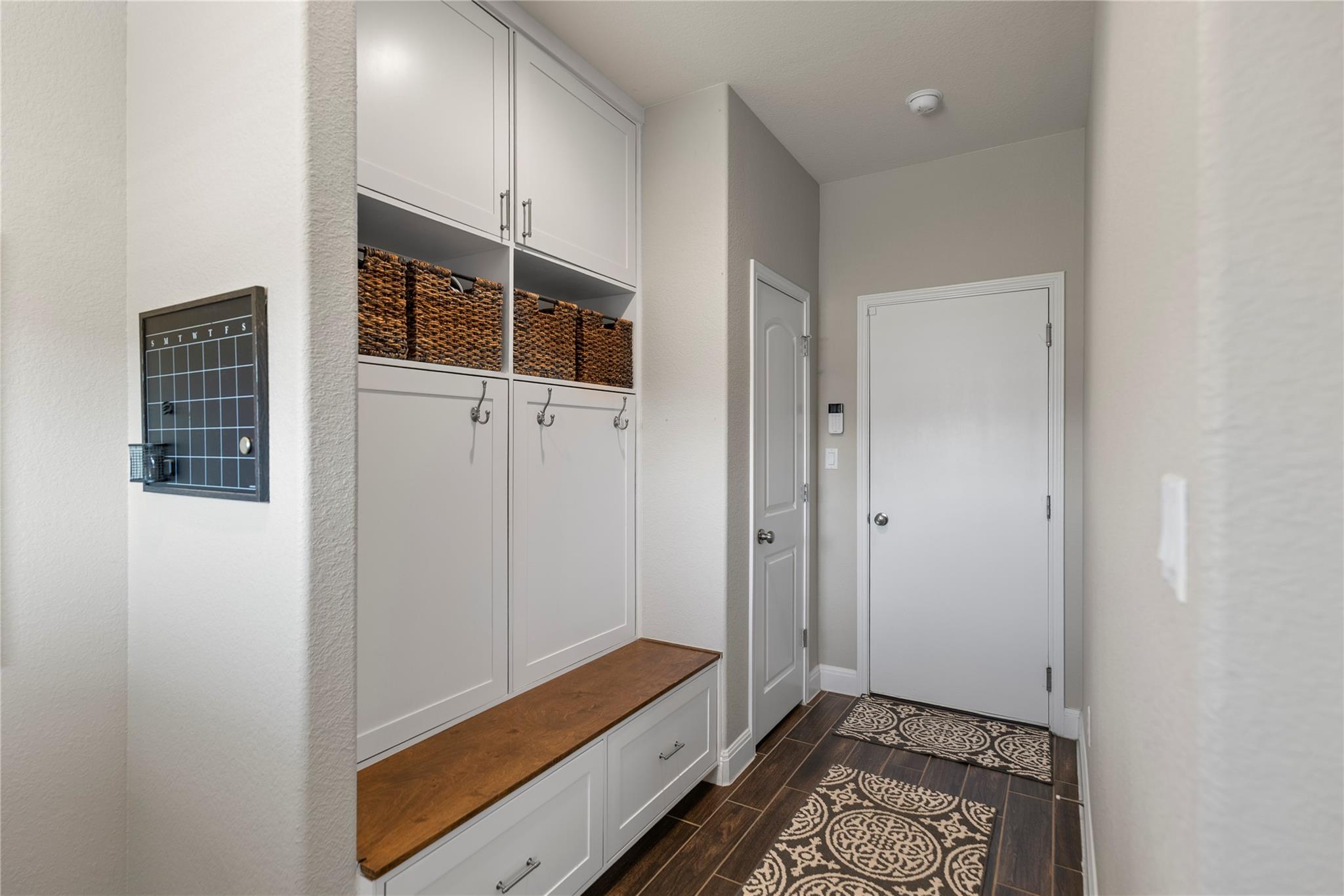 207 Duroc Dr, Hutto, TX 78634