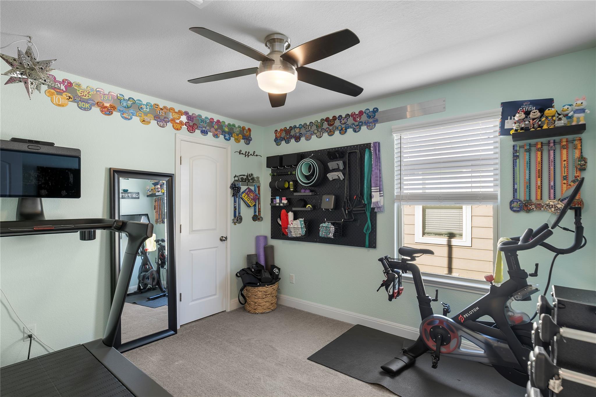 207 Duroc Dr, Hutto, TX 78634