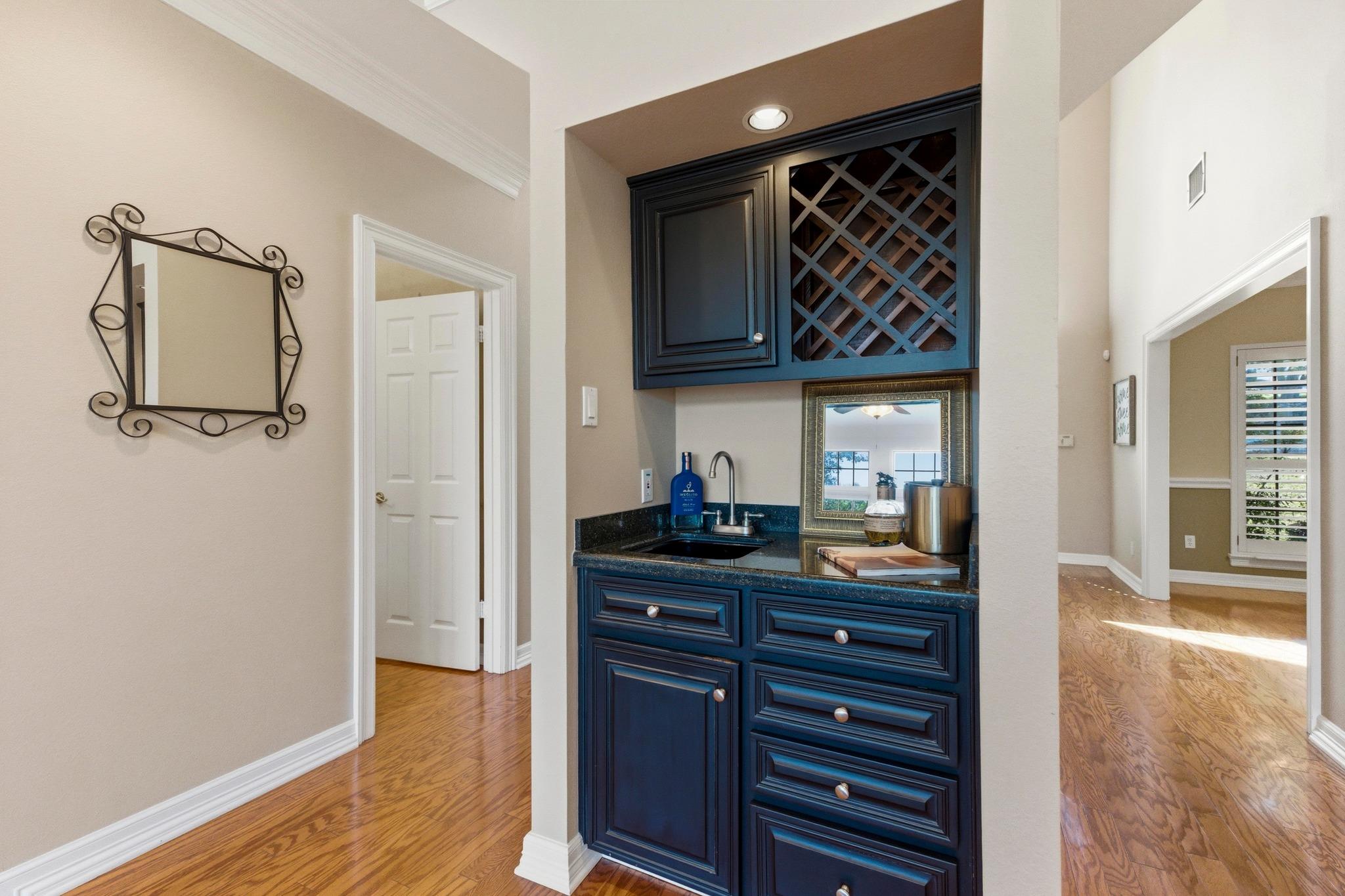 10609 Skyflower Dr, Austin, TX 78759