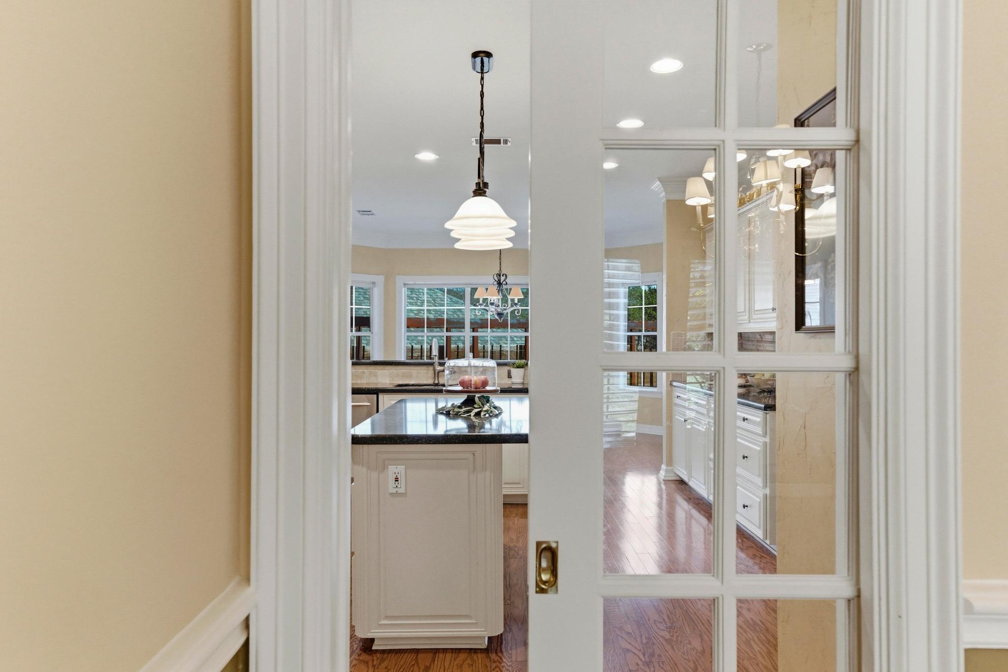 10609 Skyflower Dr, Austin, TX 78759