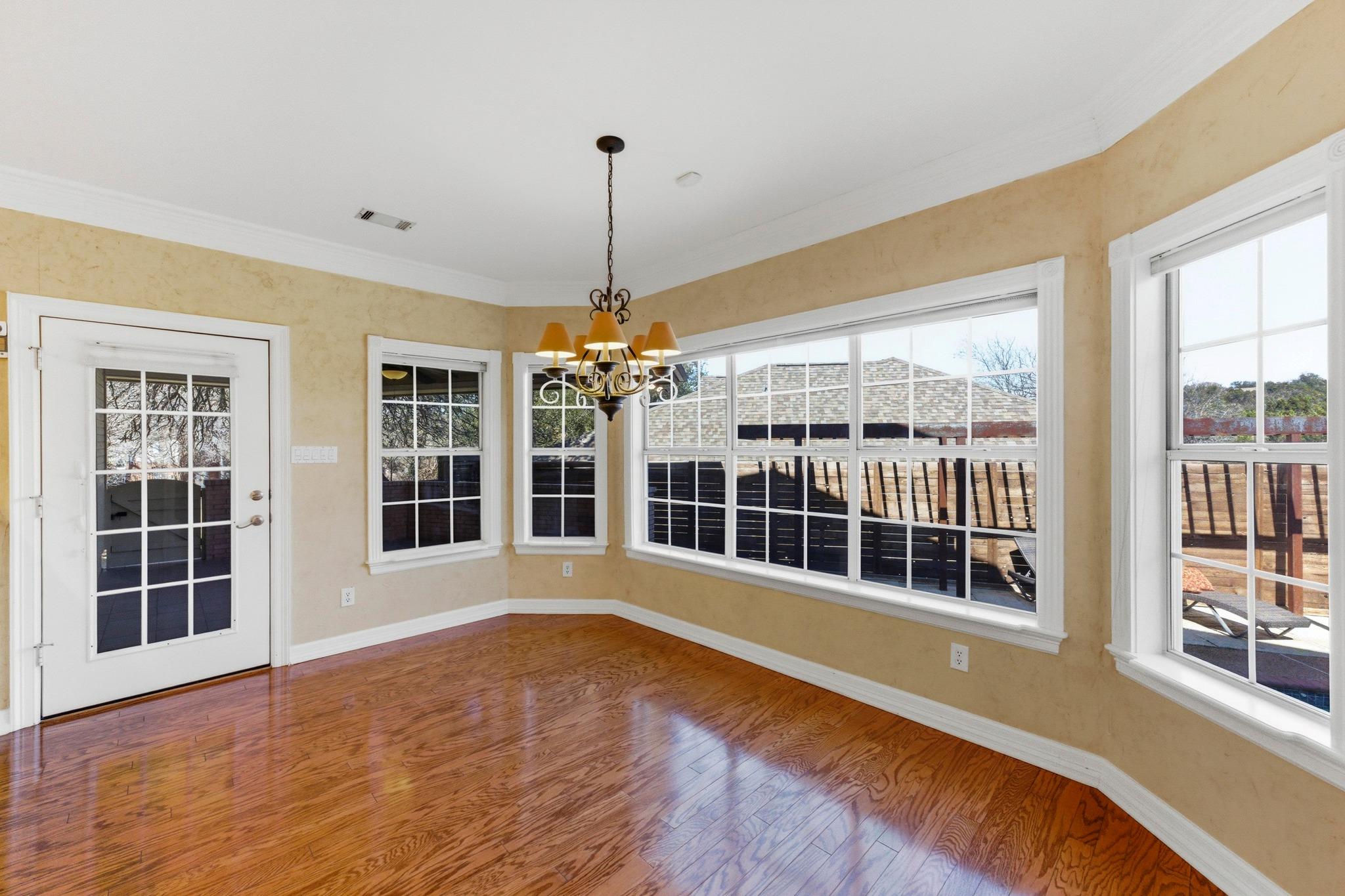 10609 Skyflower Dr, Austin, TX 78759