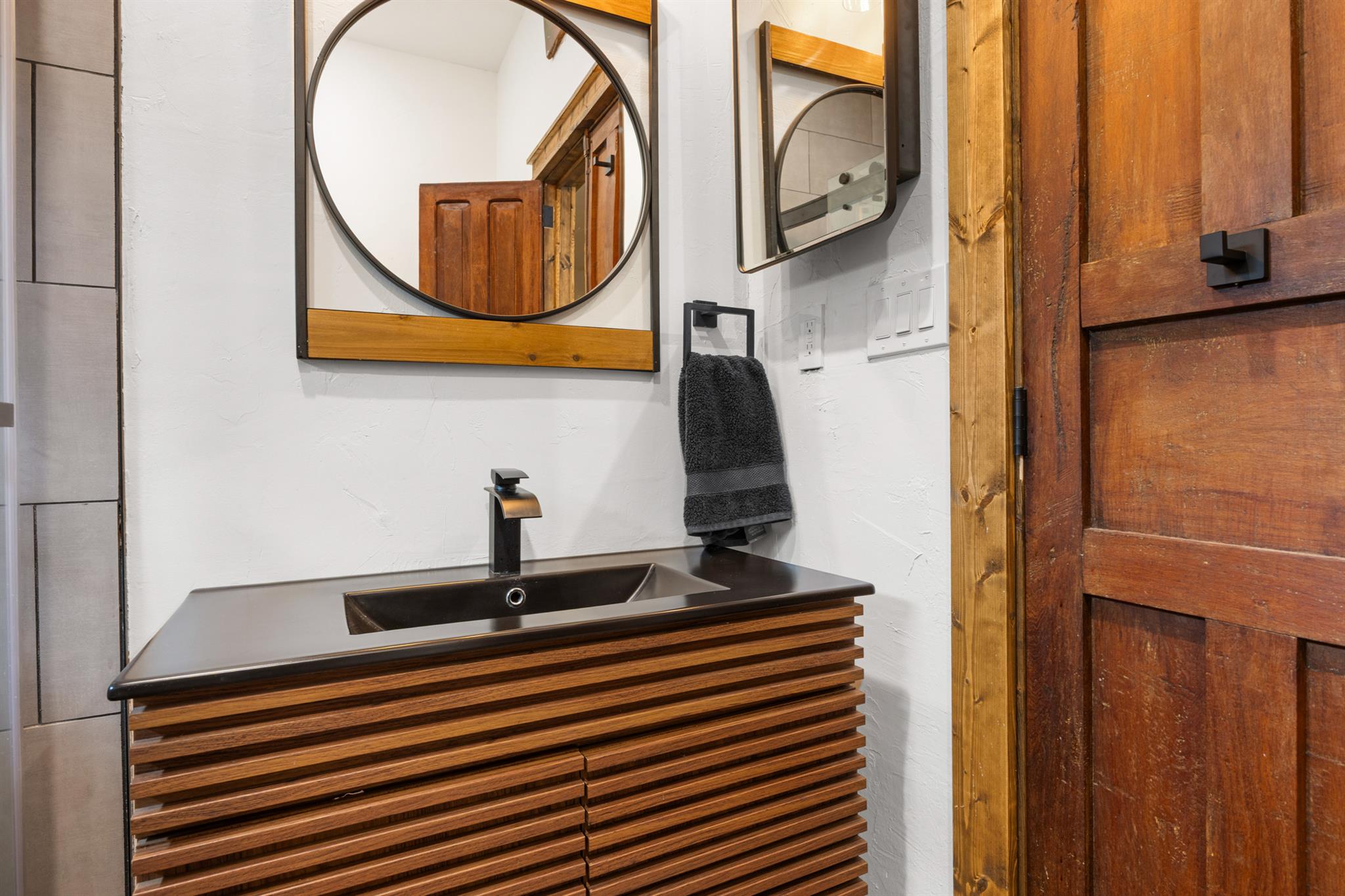 107 S Rainbow Ranch Rd, Wimberley, TX 78676