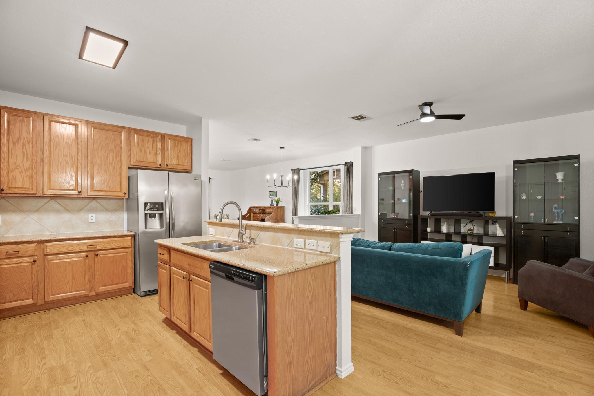 918 Bogart Rd, Cedar Park, TX 78613