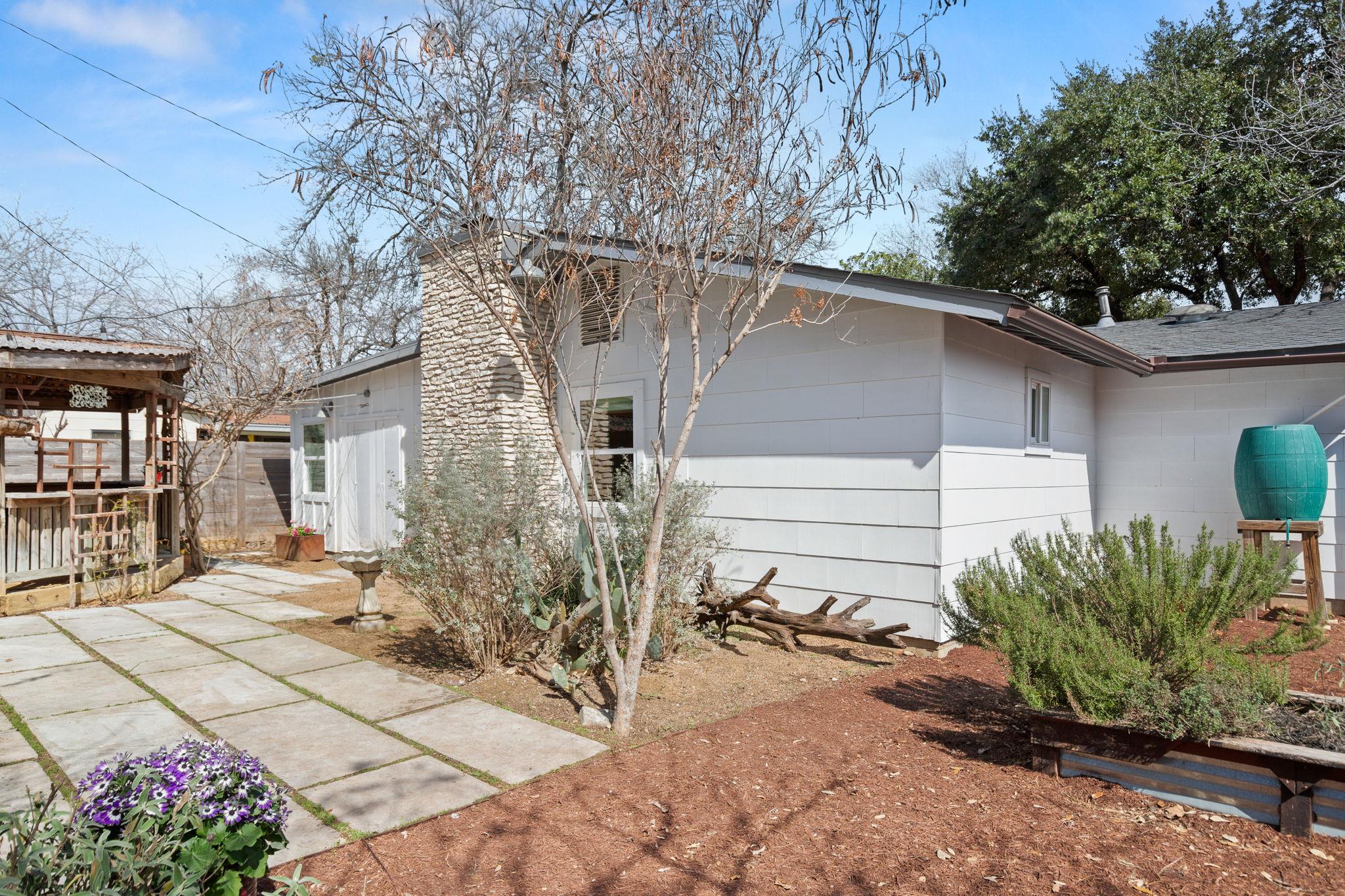 6304 Peggy St, Austin, TX 78723