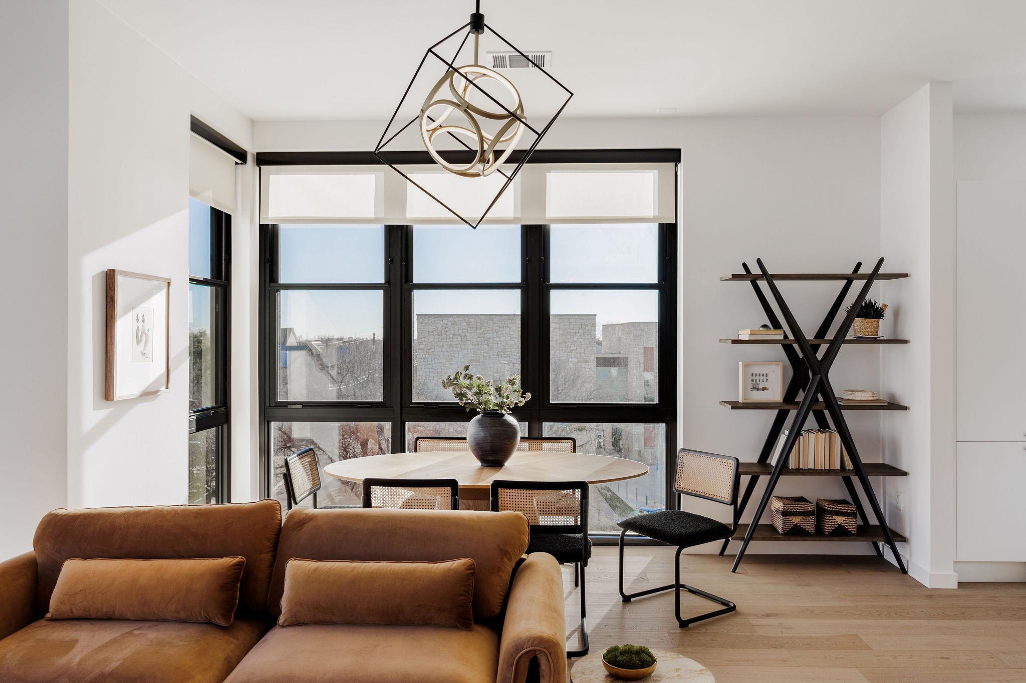 800 Embassy Dr # 408, Austin, TX 78702