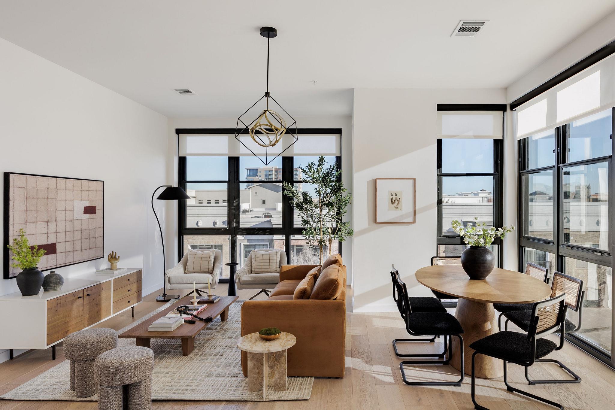 800 Embassy Dr # 408, Austin, TX 78702