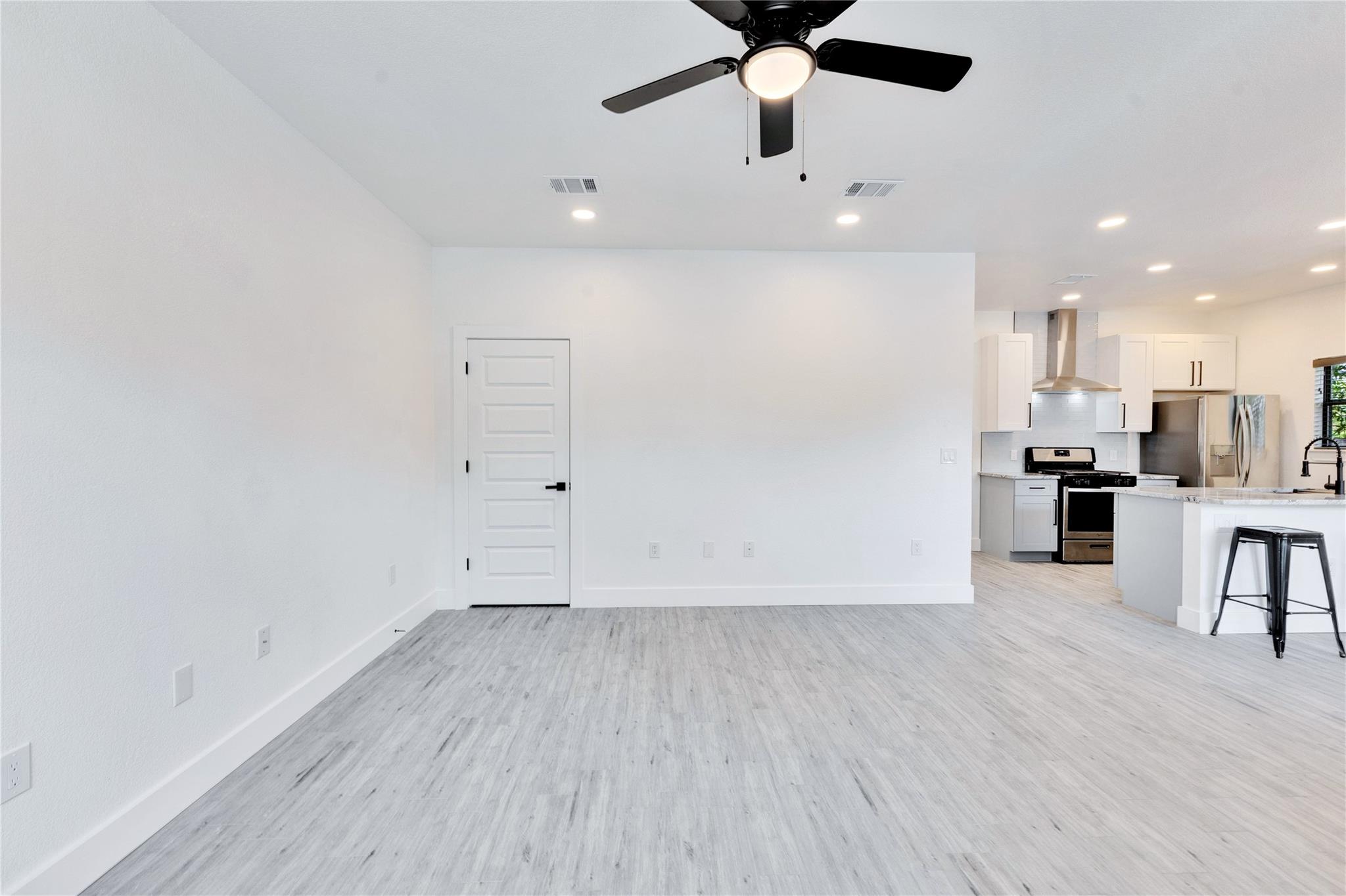 314 Saxon Ln, Austin, TX 78741