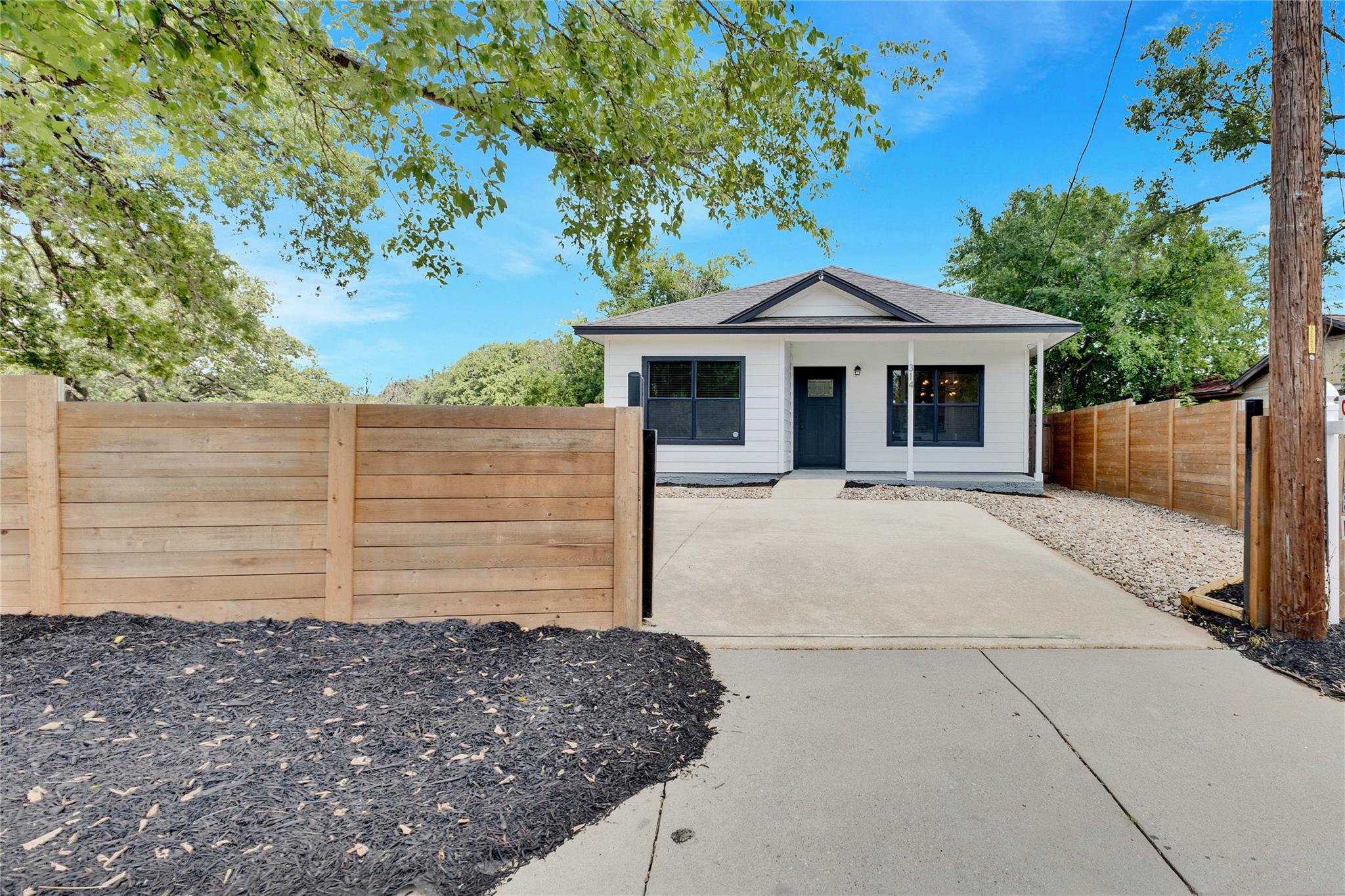 314 Saxon Ln, Austin, TX 78741