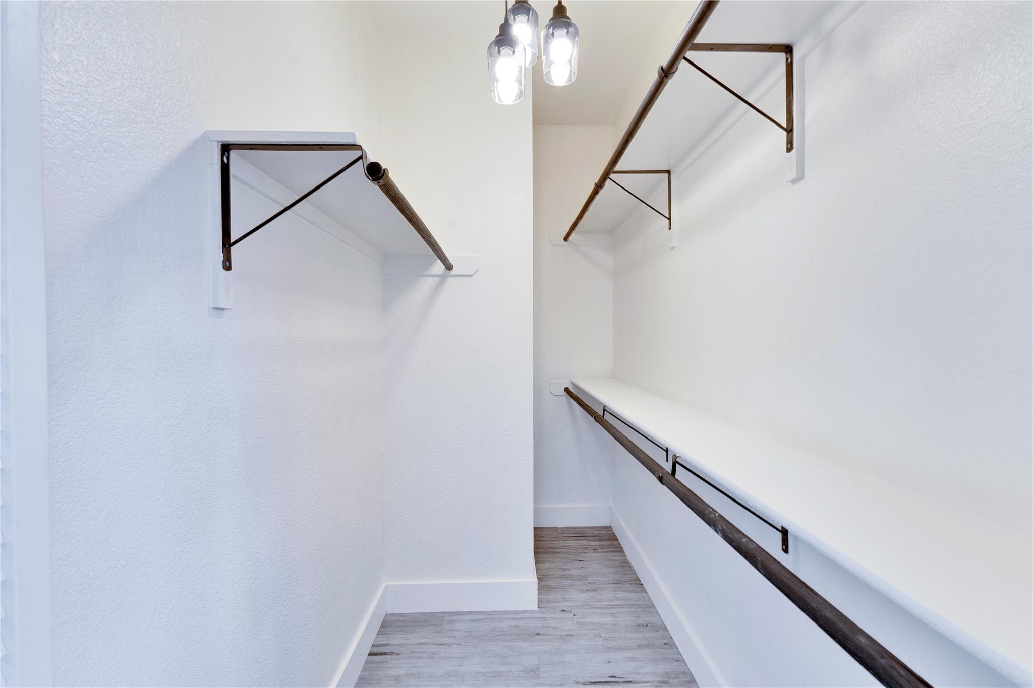 314 Saxon Ln, Austin, TX 78741