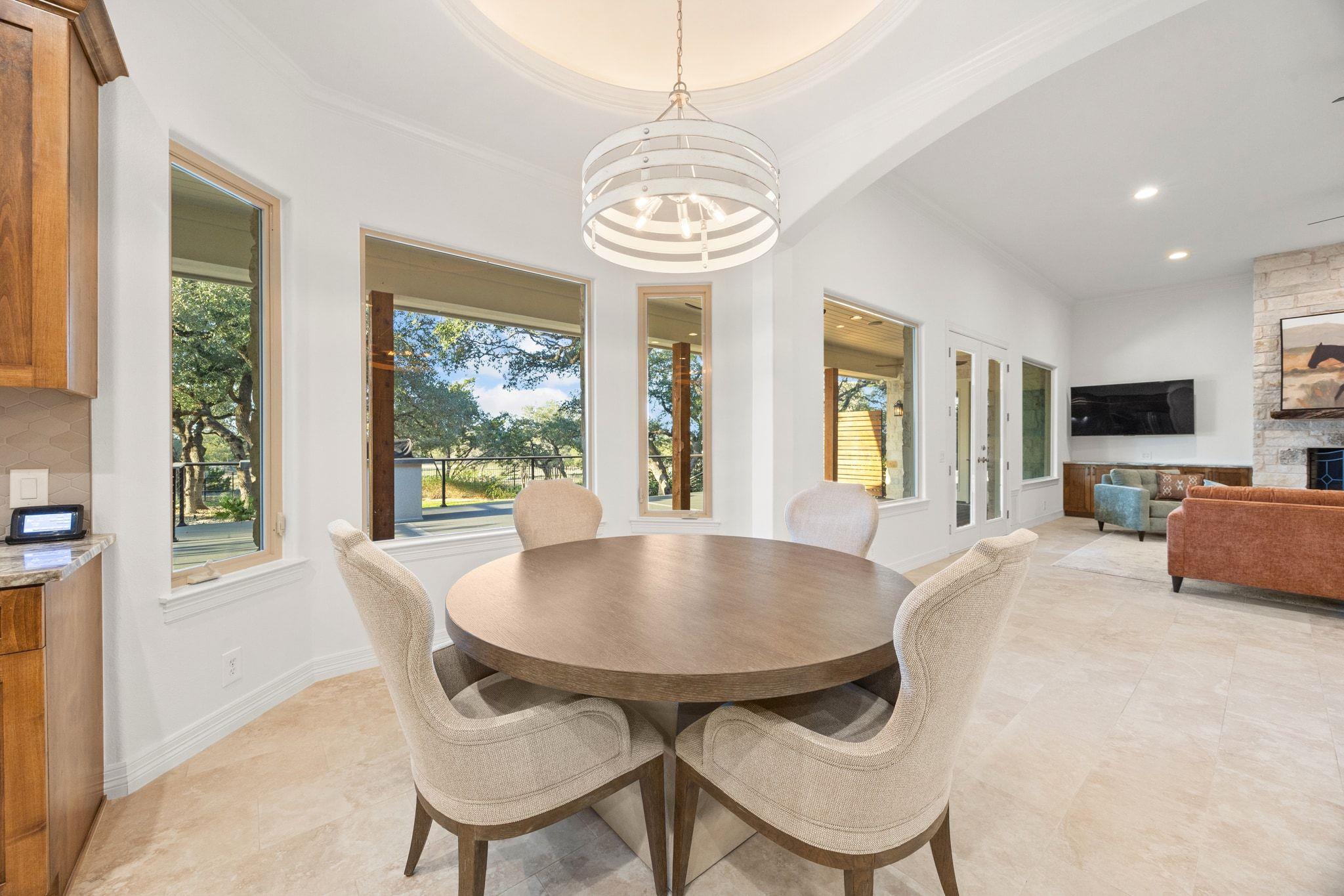 290 Trail Master Cir, Driftwood, TX 78619