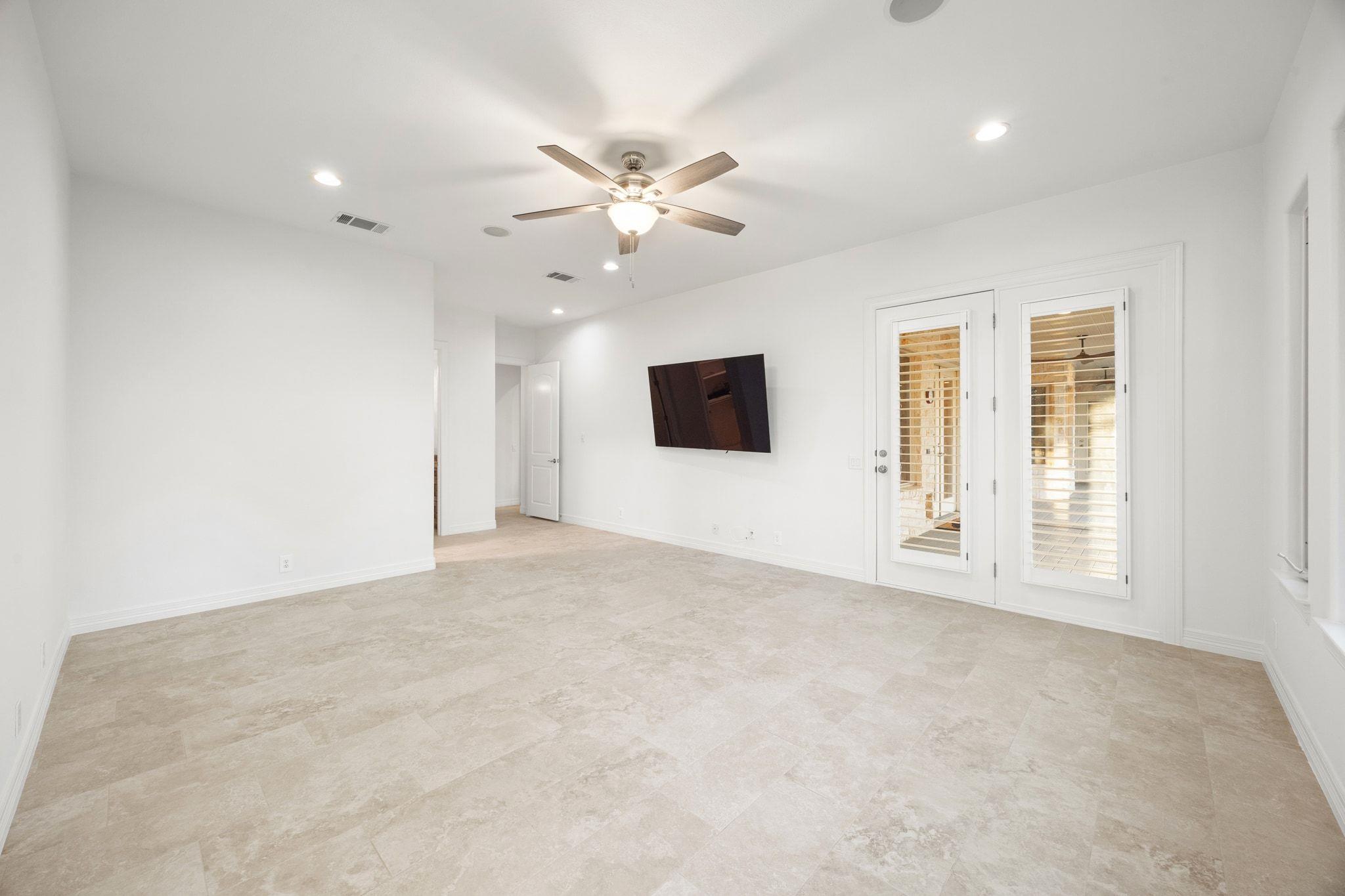 290 Trail Master Cir, Driftwood, TX 78619