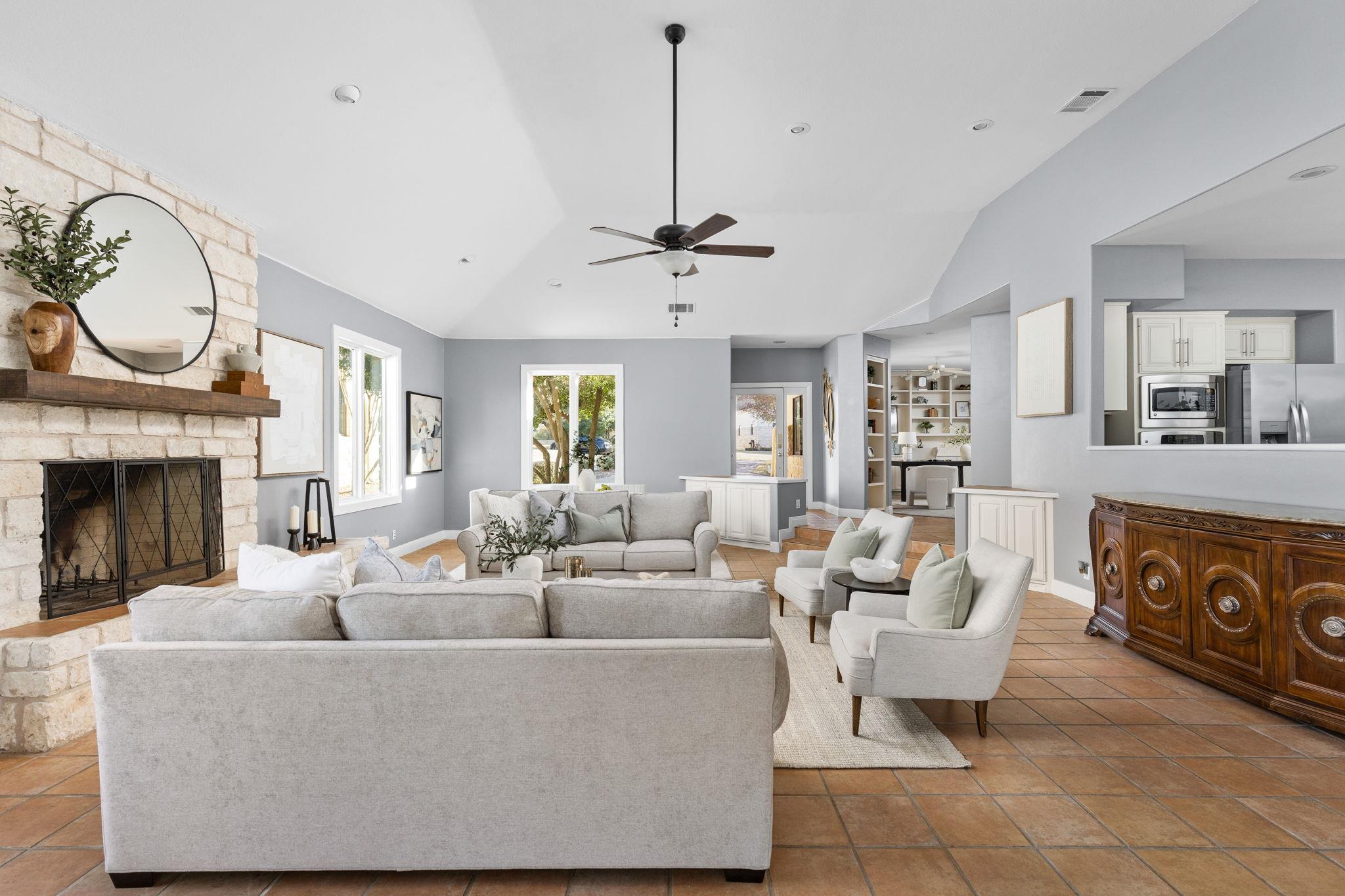 2433 Founders Cir, Spicewood, TX 78669