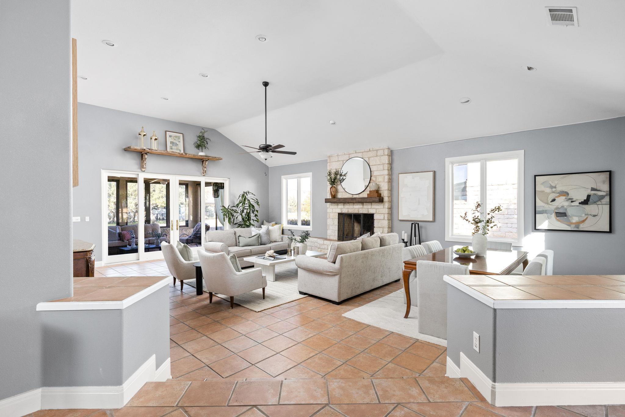 2433 Founders Cir, Spicewood, TX 78669