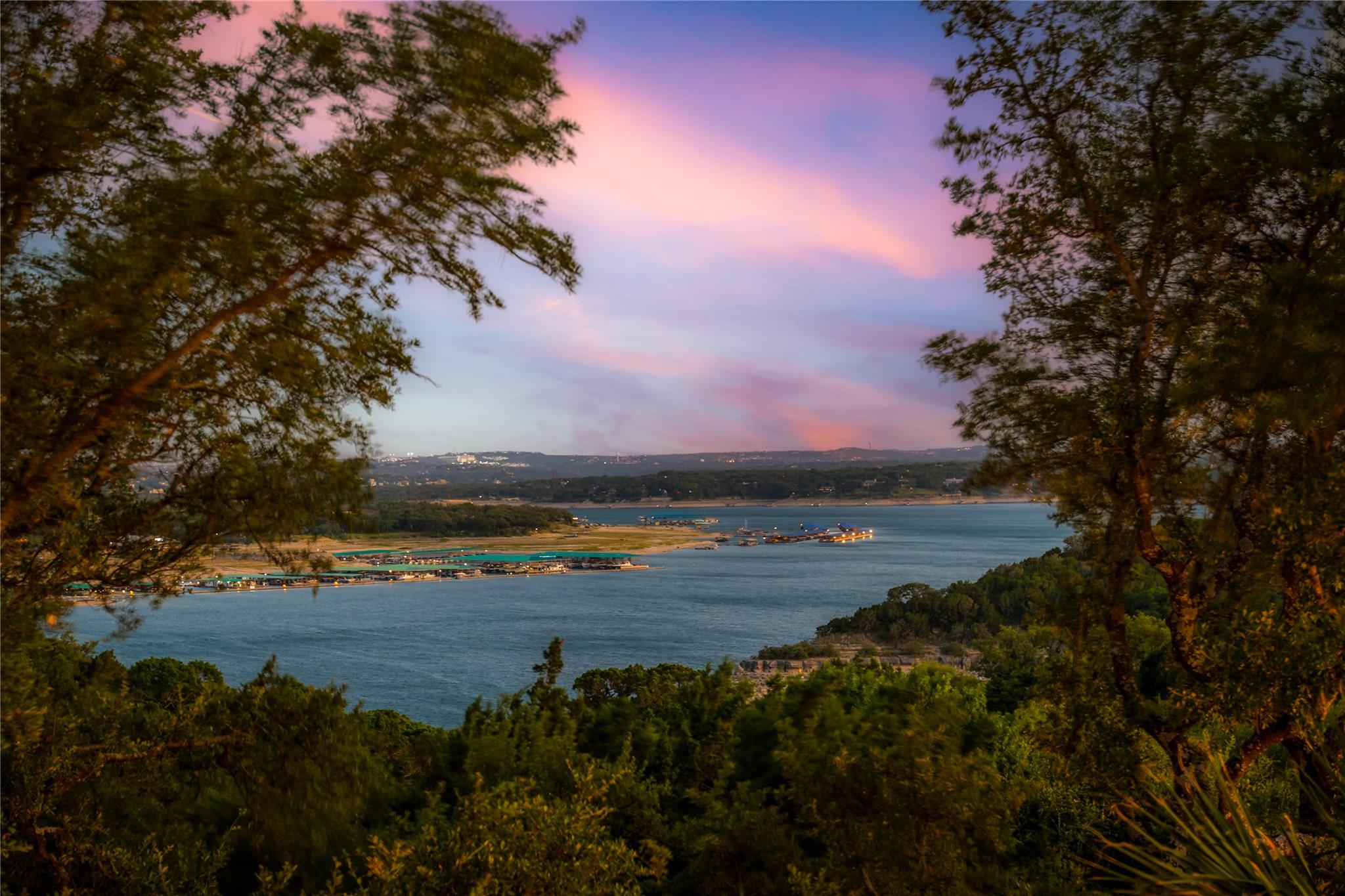 17803 Navigation Ln, Lago Vista, TX 78645