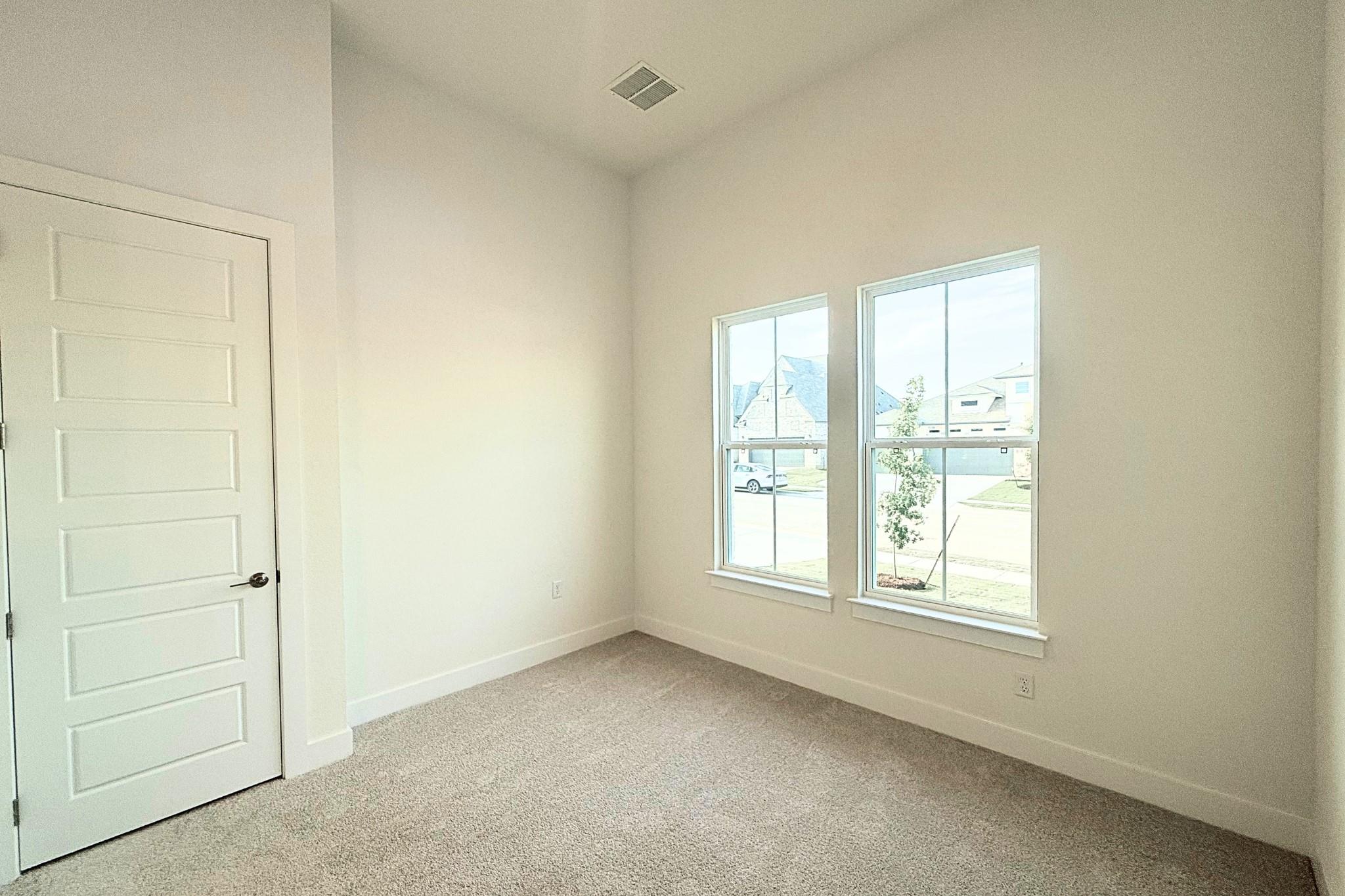 17313 Silverman Dr, Pflugerville, TX 78660