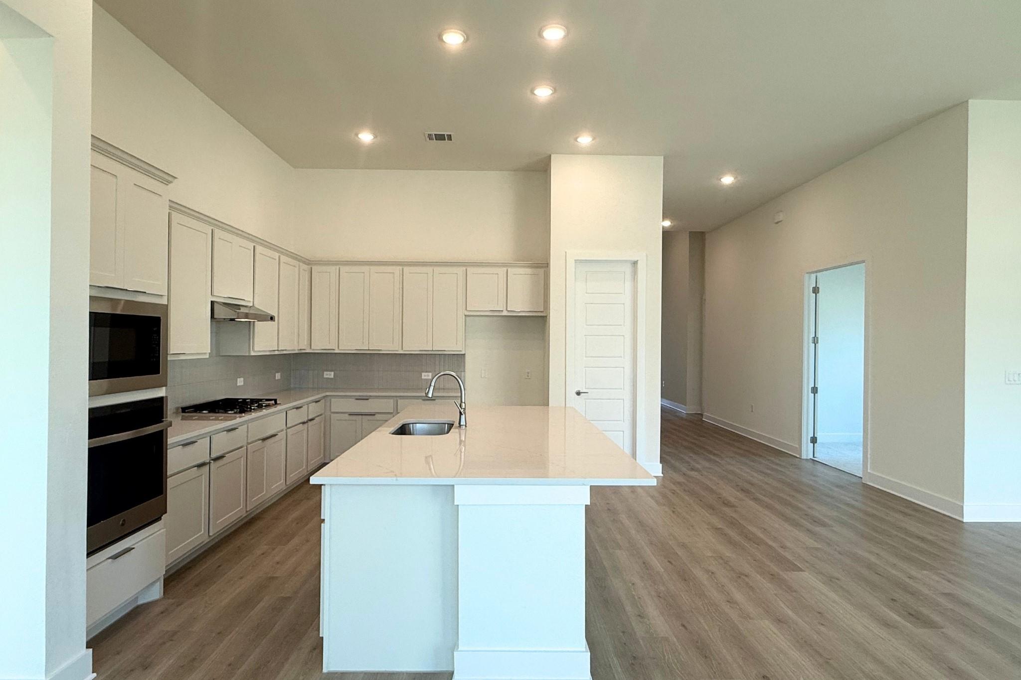 17313 Silverman Dr, Pflugerville, TX 78660