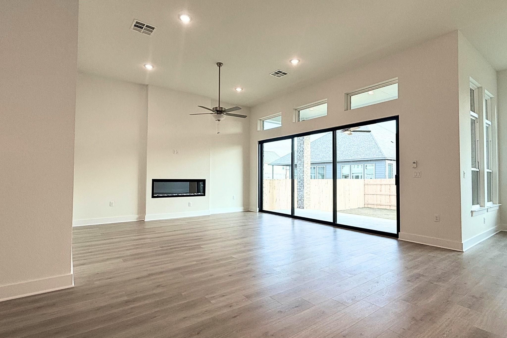 17313 Silverman Dr, Pflugerville, TX 78660