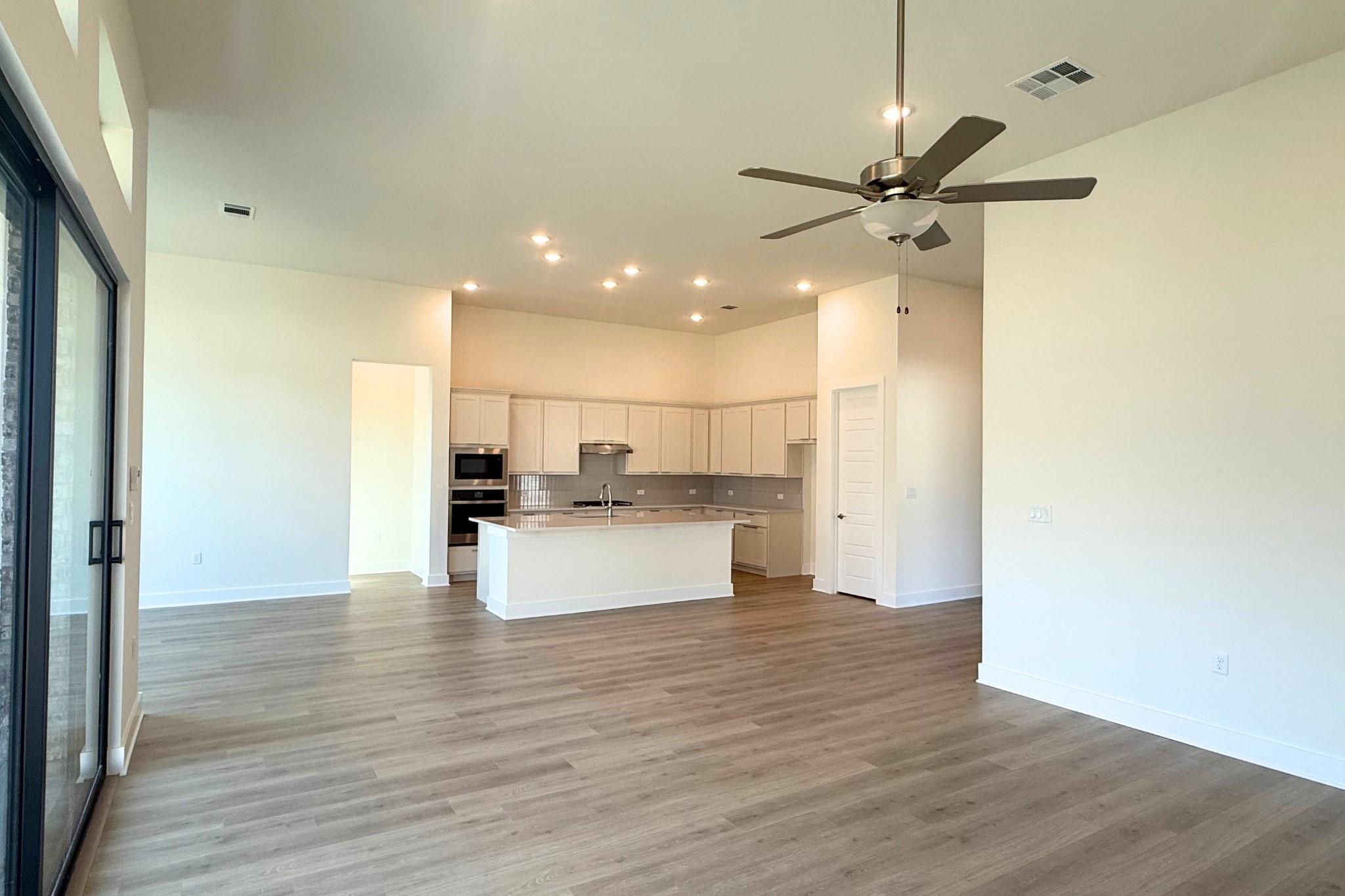 17313 Silverman Dr, Pflugerville, TX 78660
