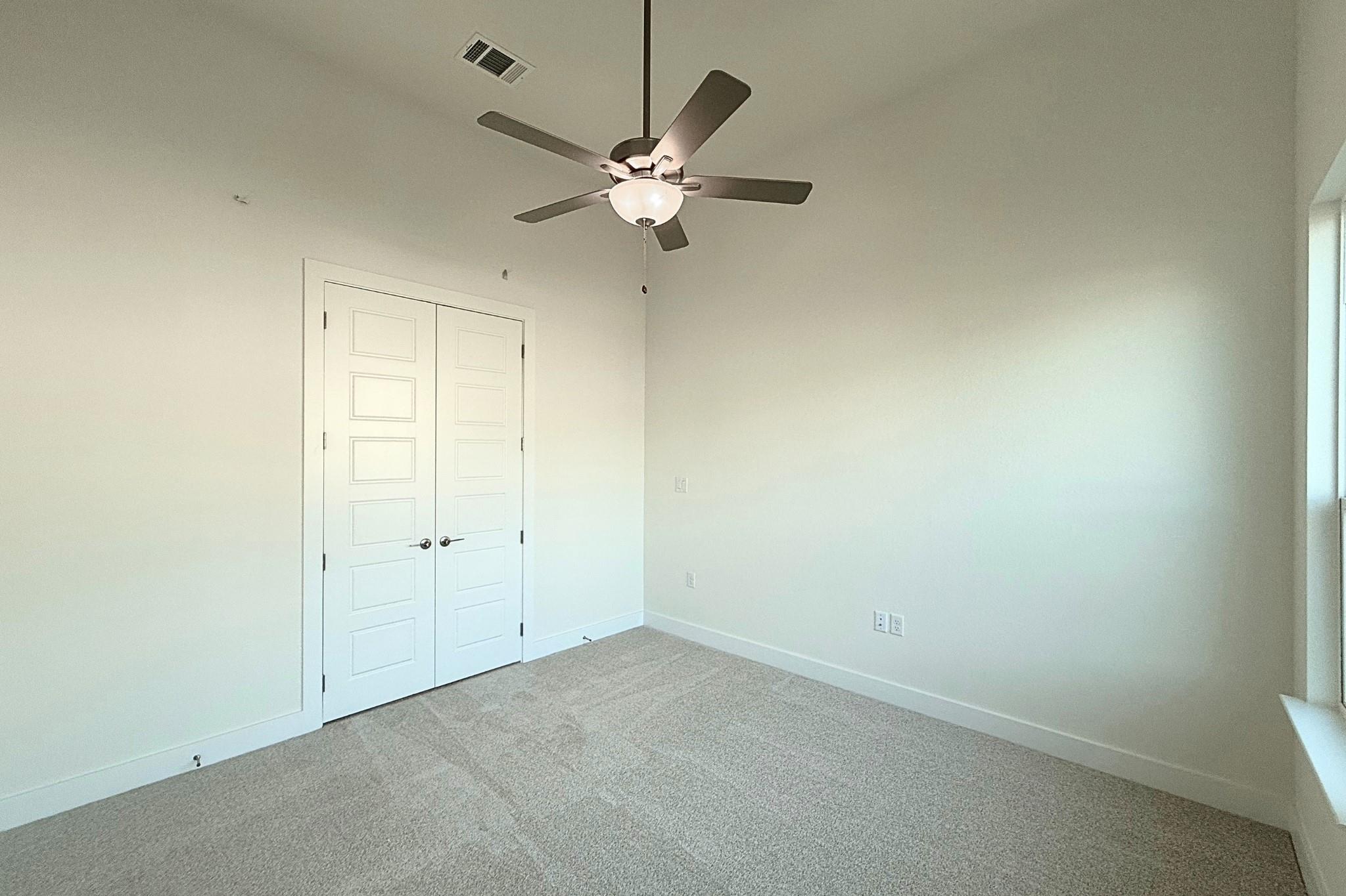 17313 Silverman Dr, Pflugerville, TX 78660