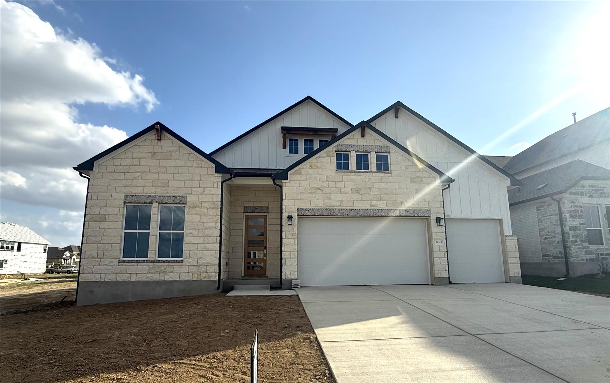 17313 Silverman Dr, Pflugerville, TX 78660