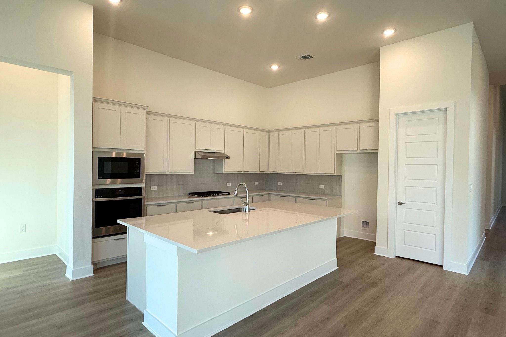 17313 Silverman Dr, Pflugerville, TX 78660