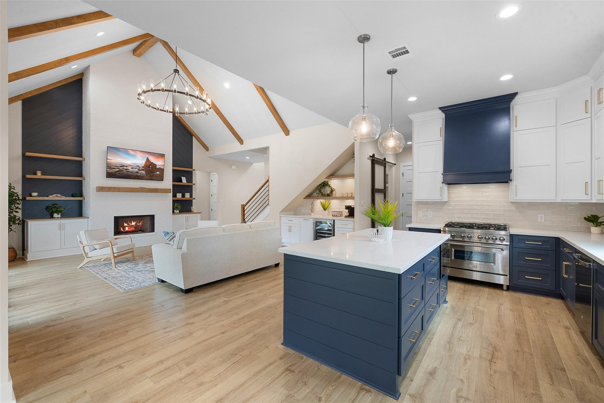 745 Lake Day Dr, Somerville, TX 77879