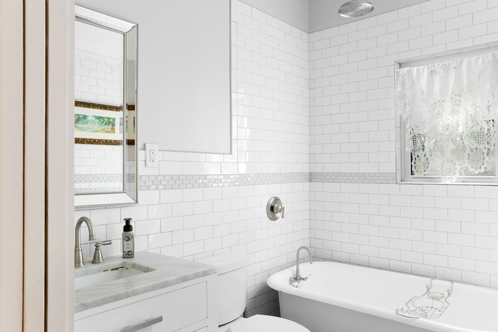 16429 Red Wagon Ln, Leander, TX 78641