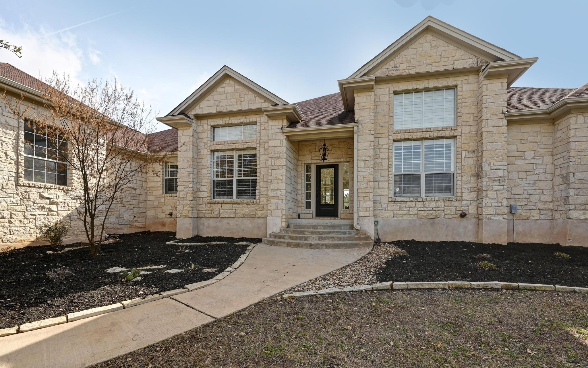 105 High Plains Dr, Dripping Springs, TX 78620