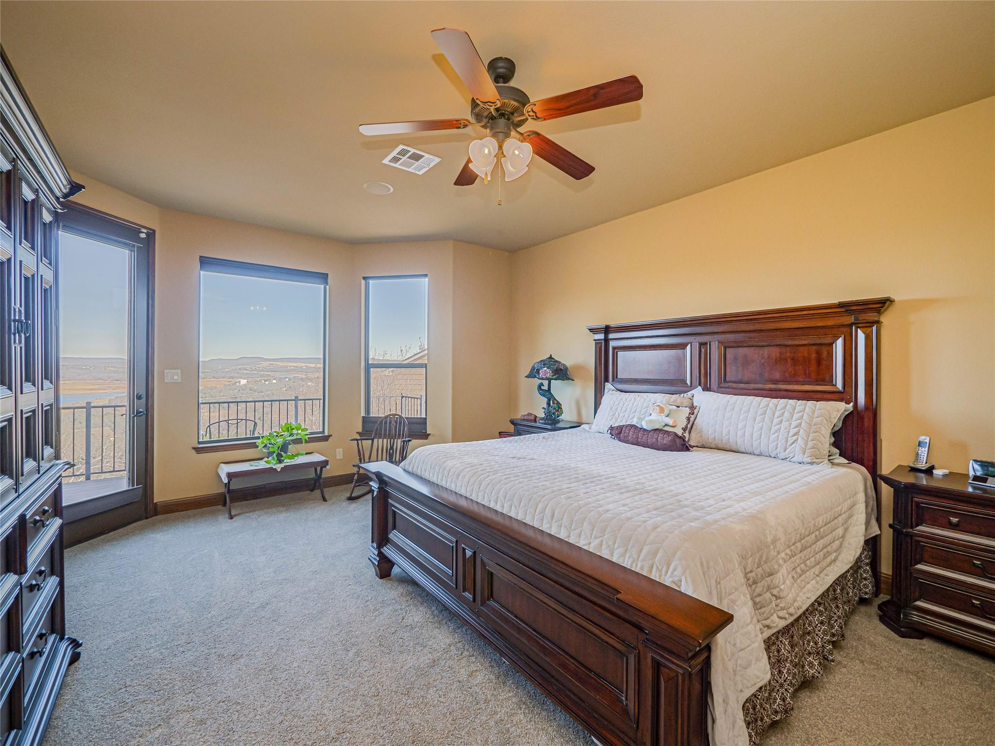 21012 North Ridge St, Lago Vista, TX 78645