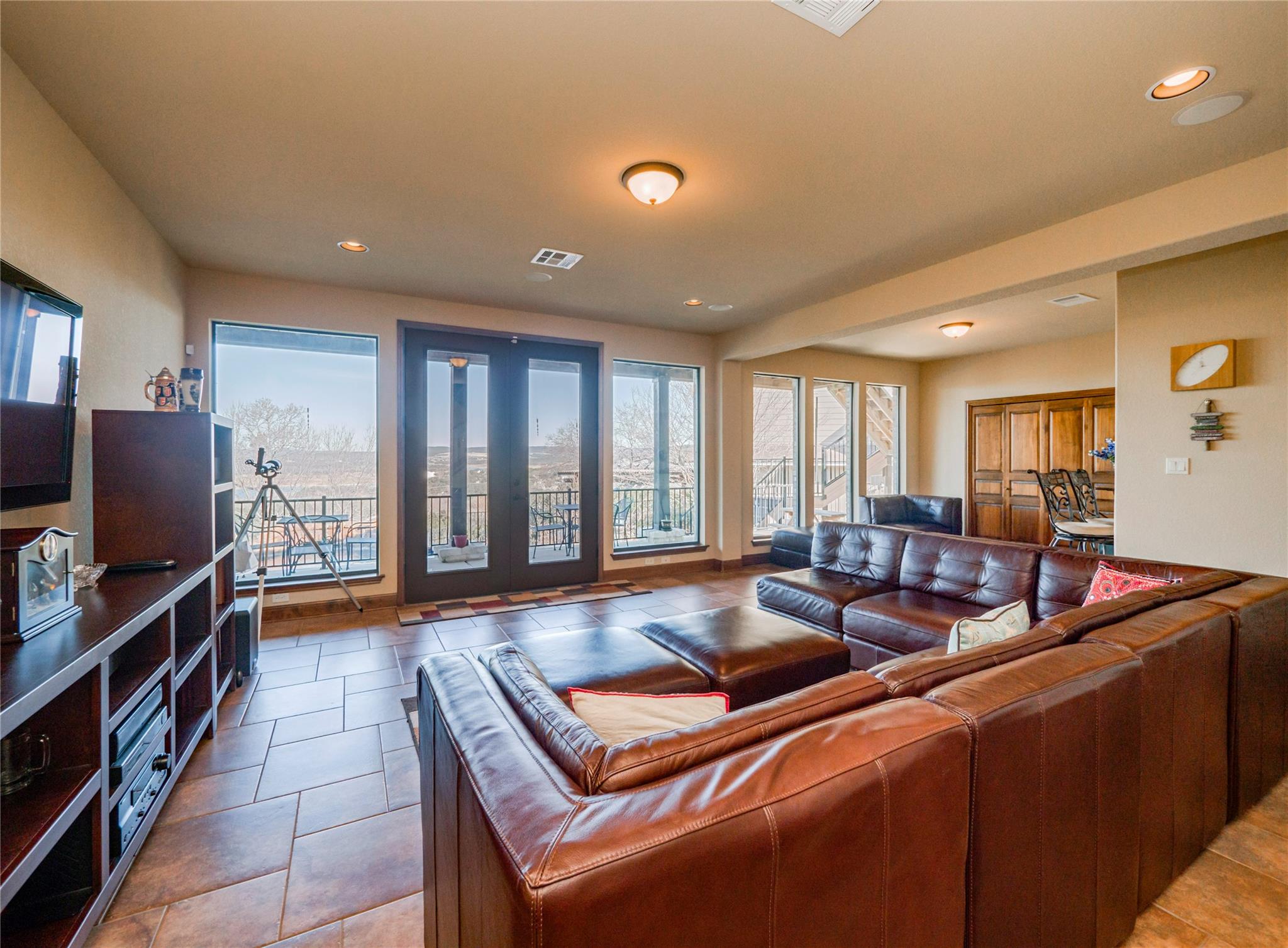 21012 North Ridge St, Lago Vista, TX 78645