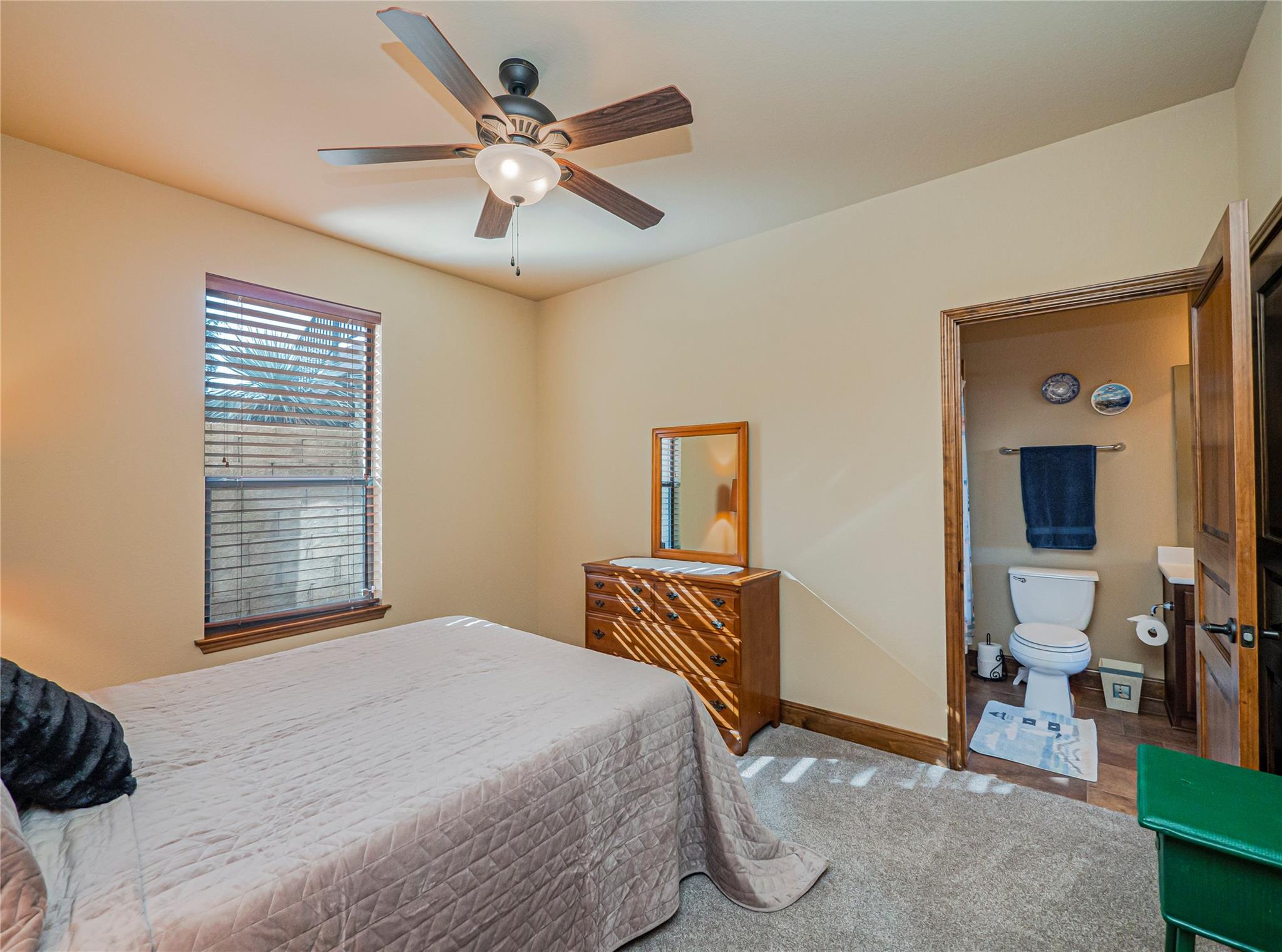 21012 North Ridge St, Lago Vista, TX 78645