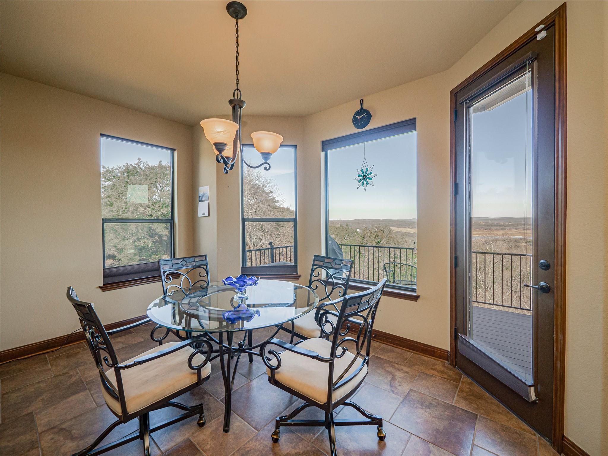 21012 North Ridge St, Lago Vista, TX 78645