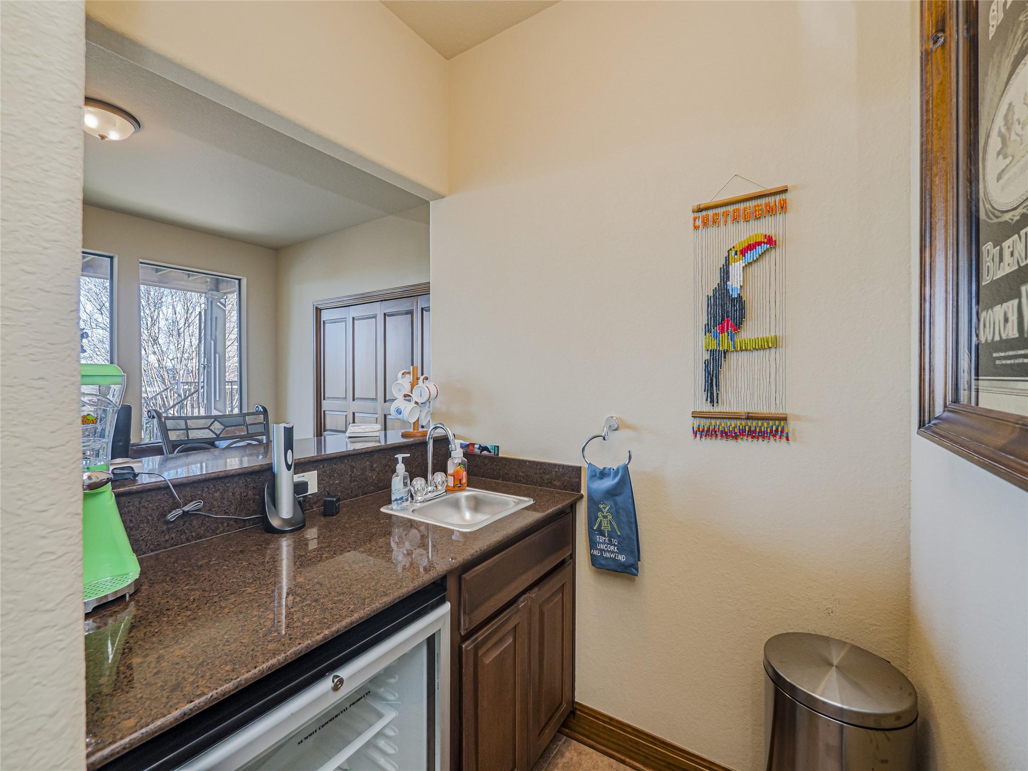 21012 North Ridge St, Lago Vista, TX 78645