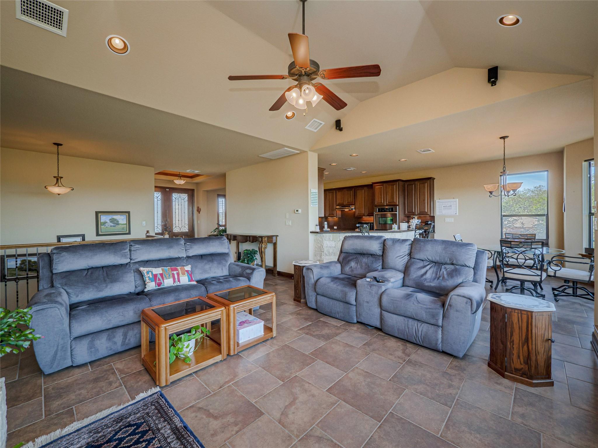 21012 North Ridge St, Lago Vista, TX 78645