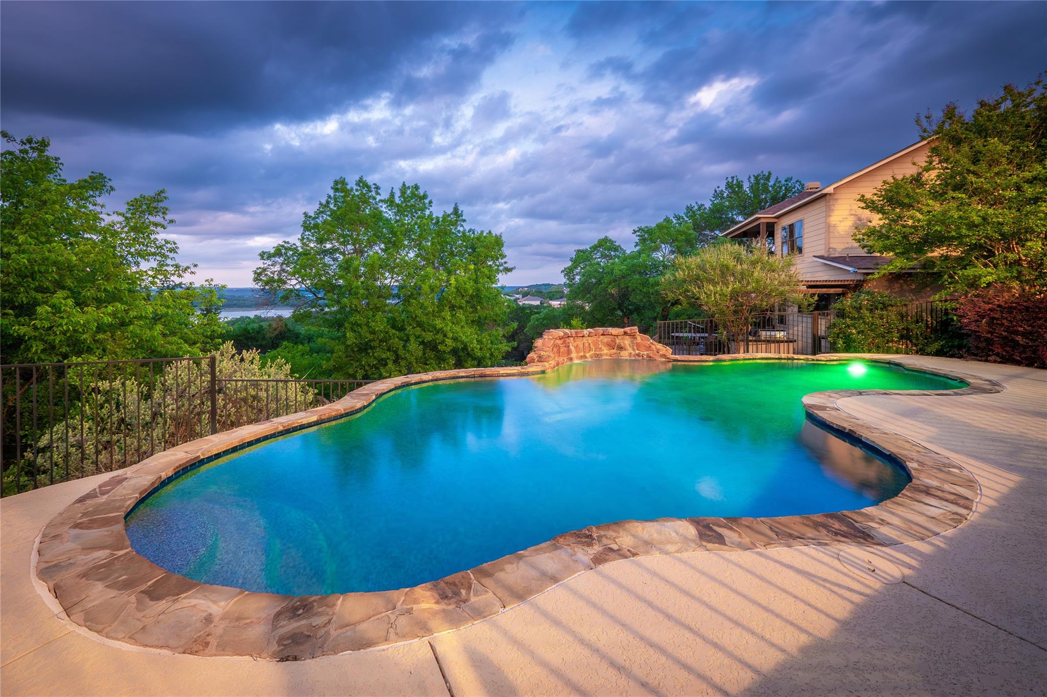 21012 North Ridge St, Lago Vista, TX 78645