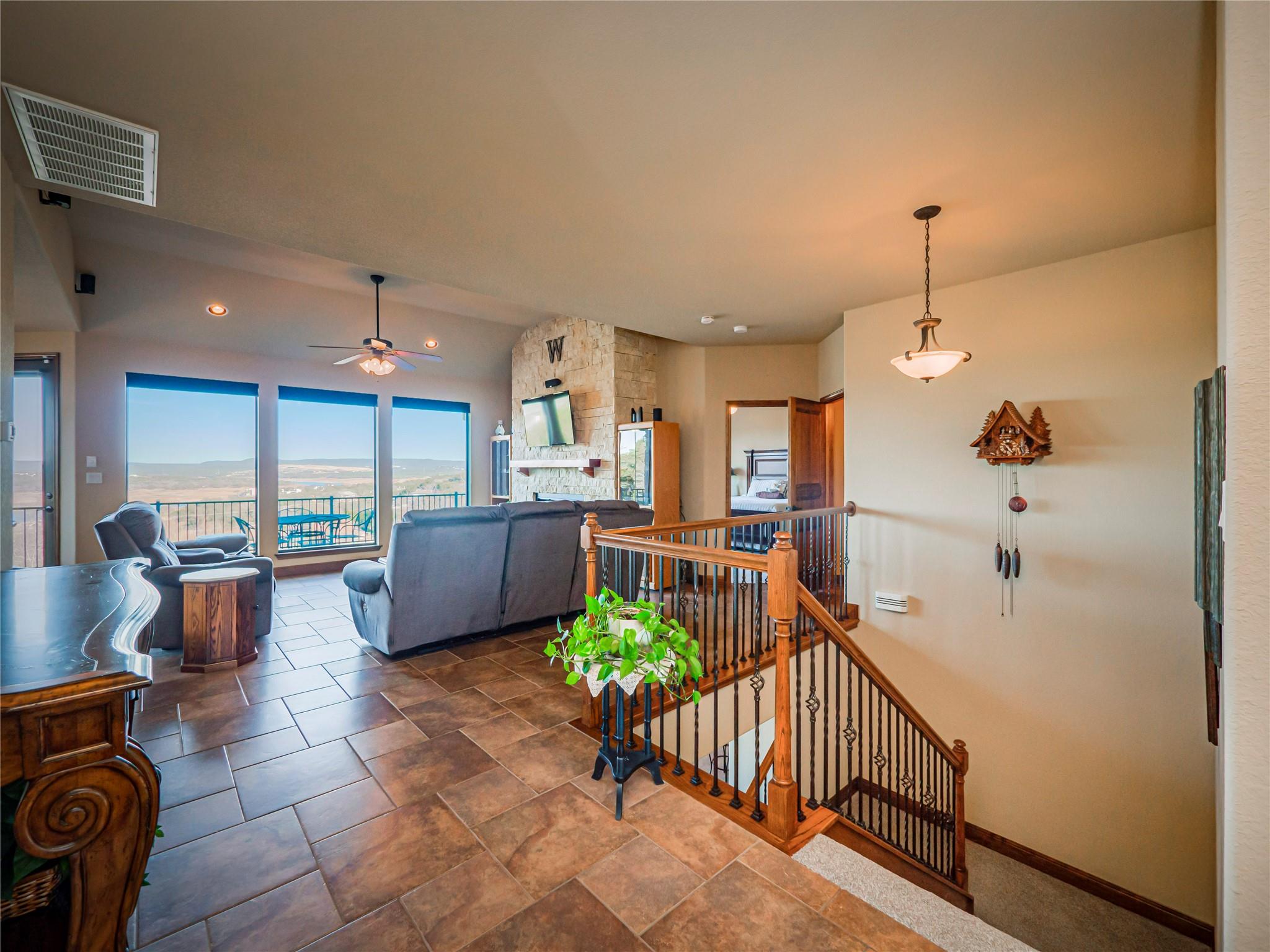 21012 North Ridge St, Lago Vista, TX 78645