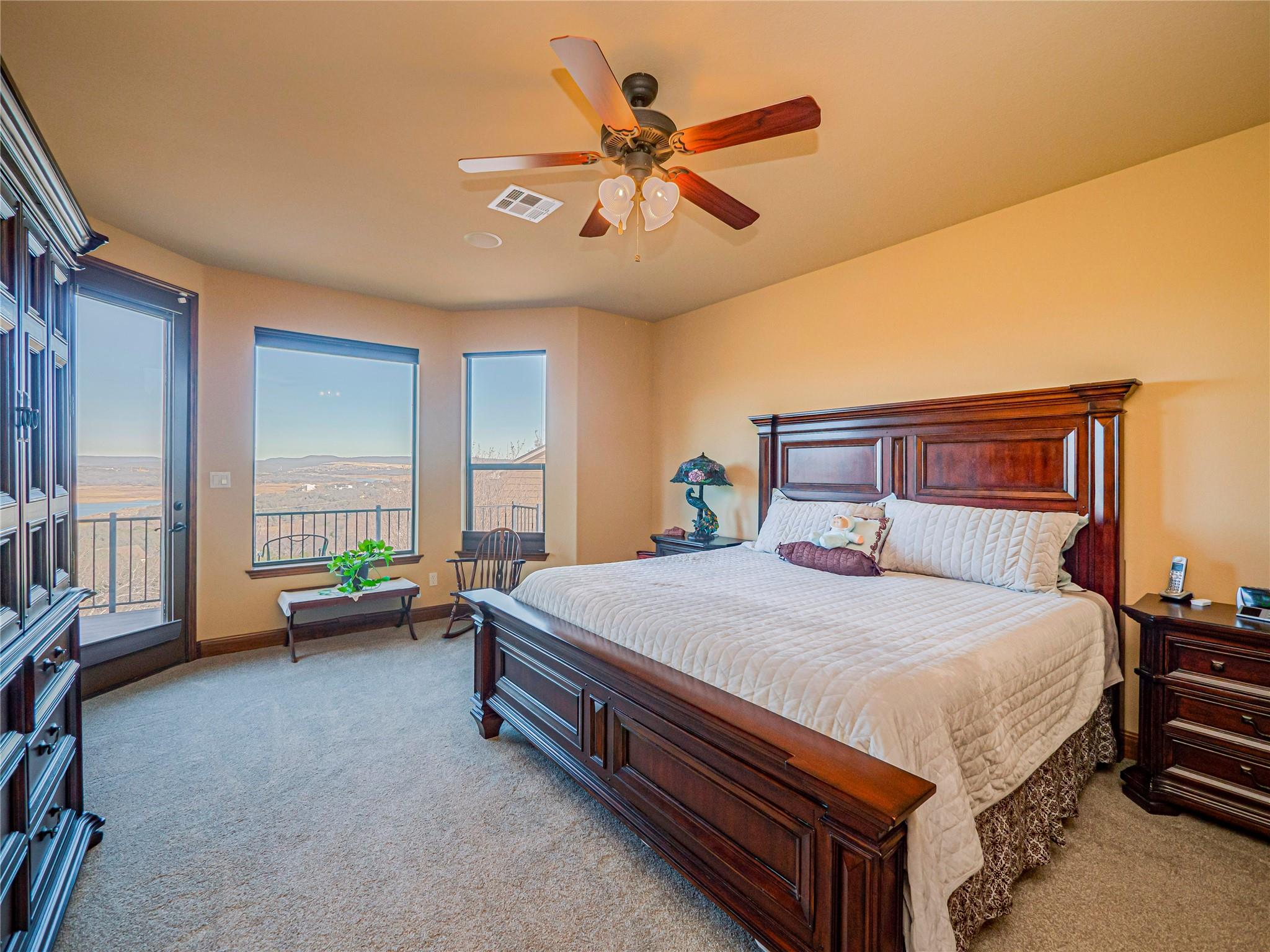 21012 North Ridge St, Lago Vista, TX 78645